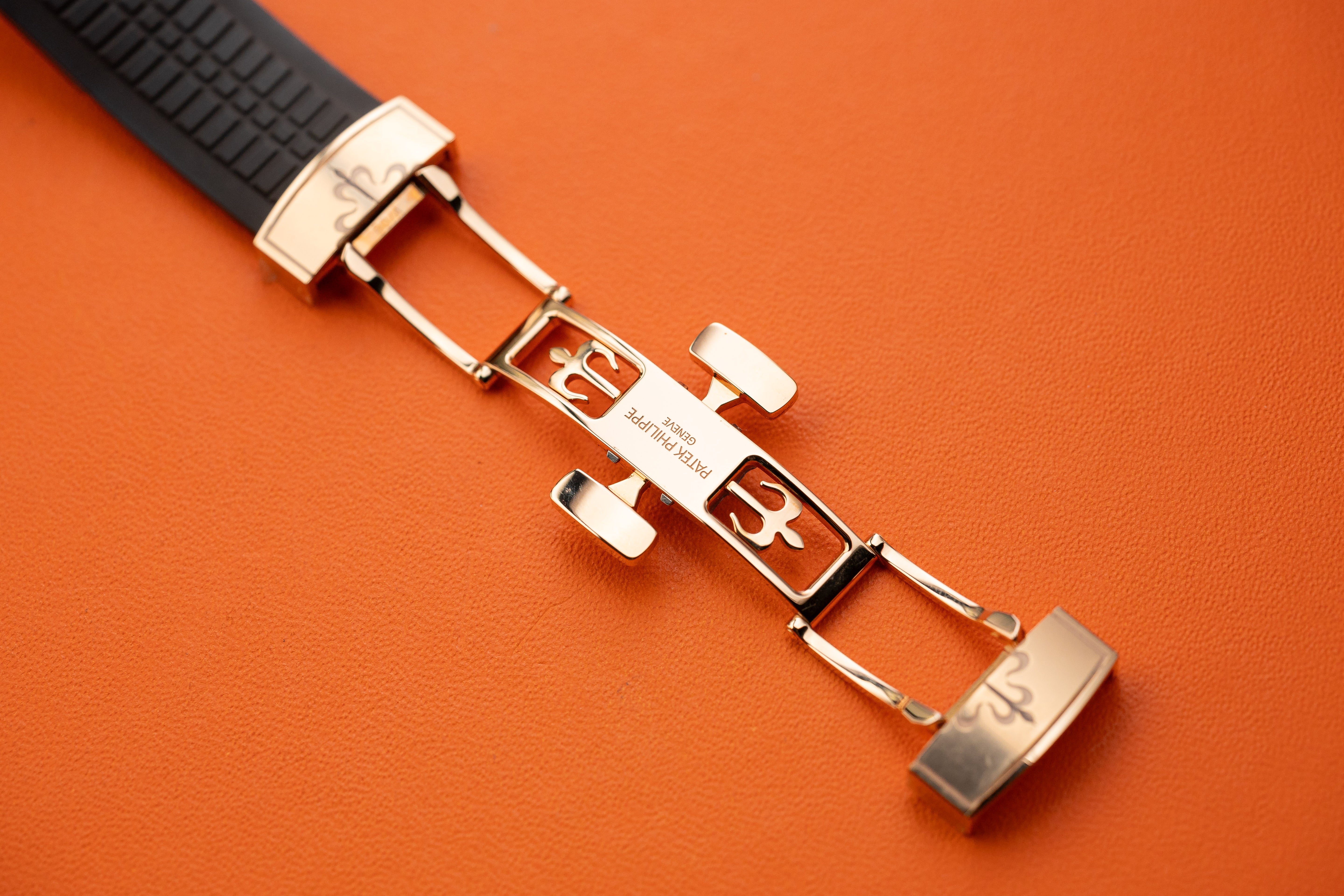 Patek Philippe Aquanaut Time Travel Rose Gold 40mm Brown Dial 5164R