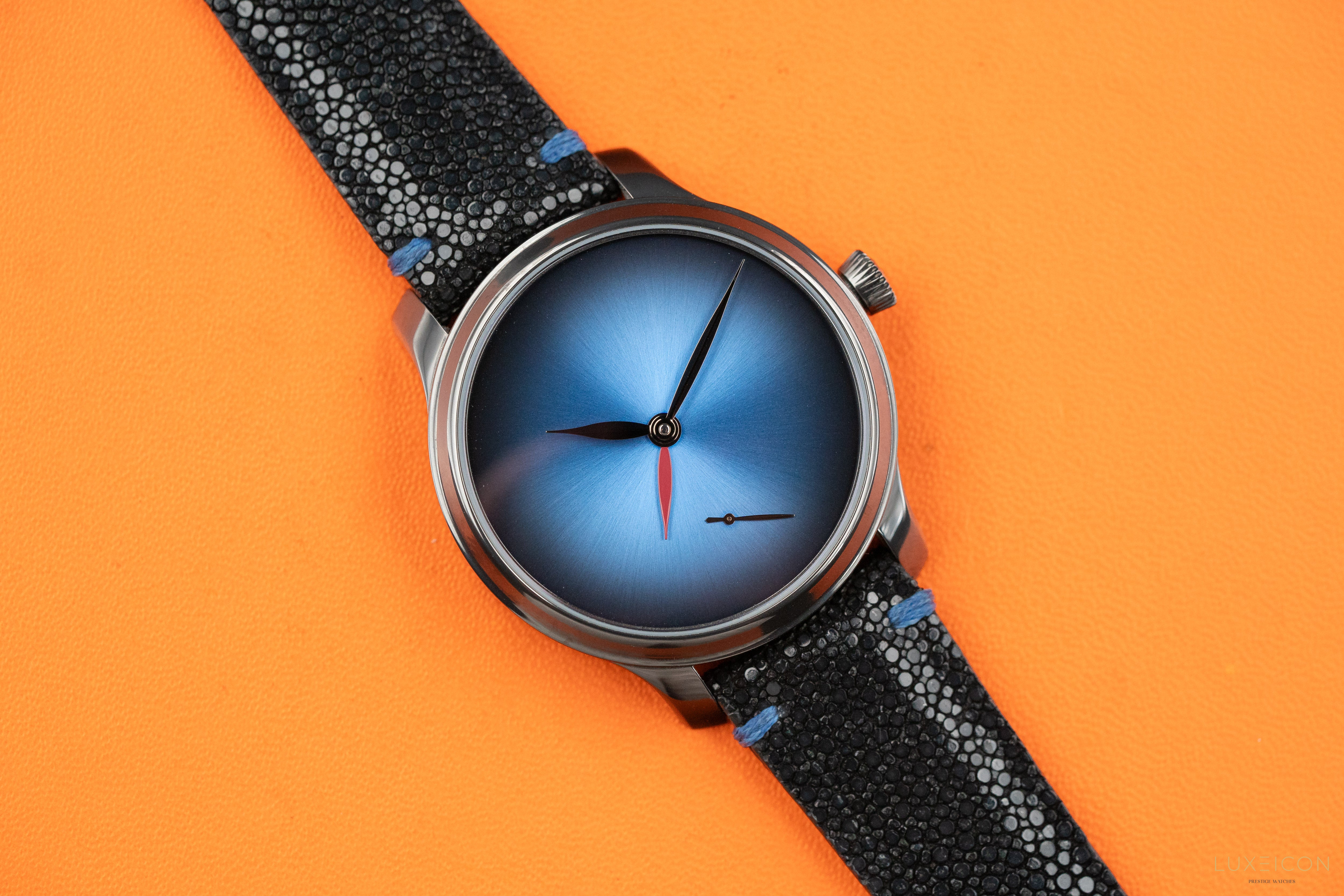 H. MOSER & CIE Endeavour Dual Time Concept Titanium Limited Edition
