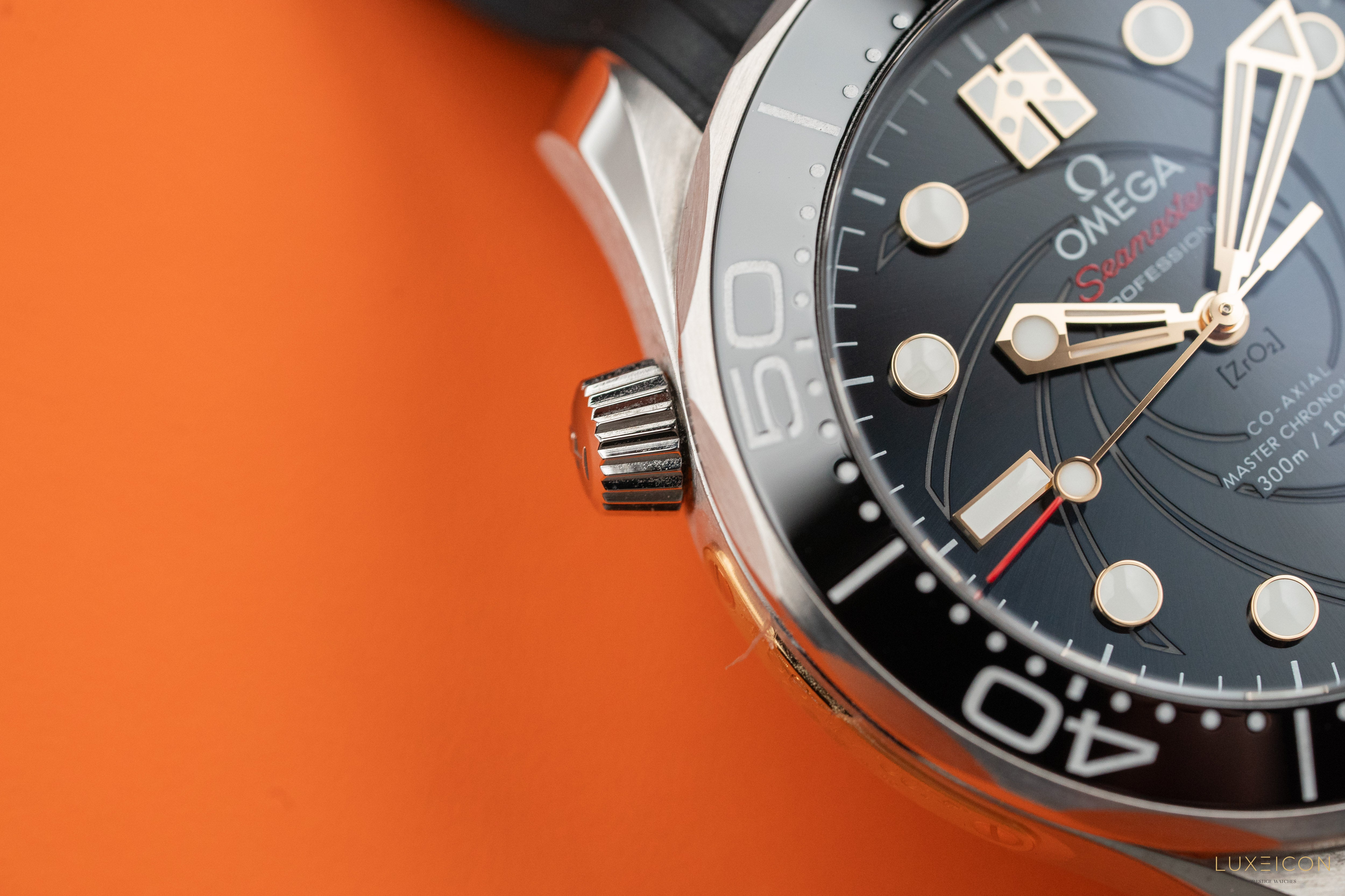 Omega Seamaster Diver 300 M James Bond OHMSS Black Dial 2019 fullset