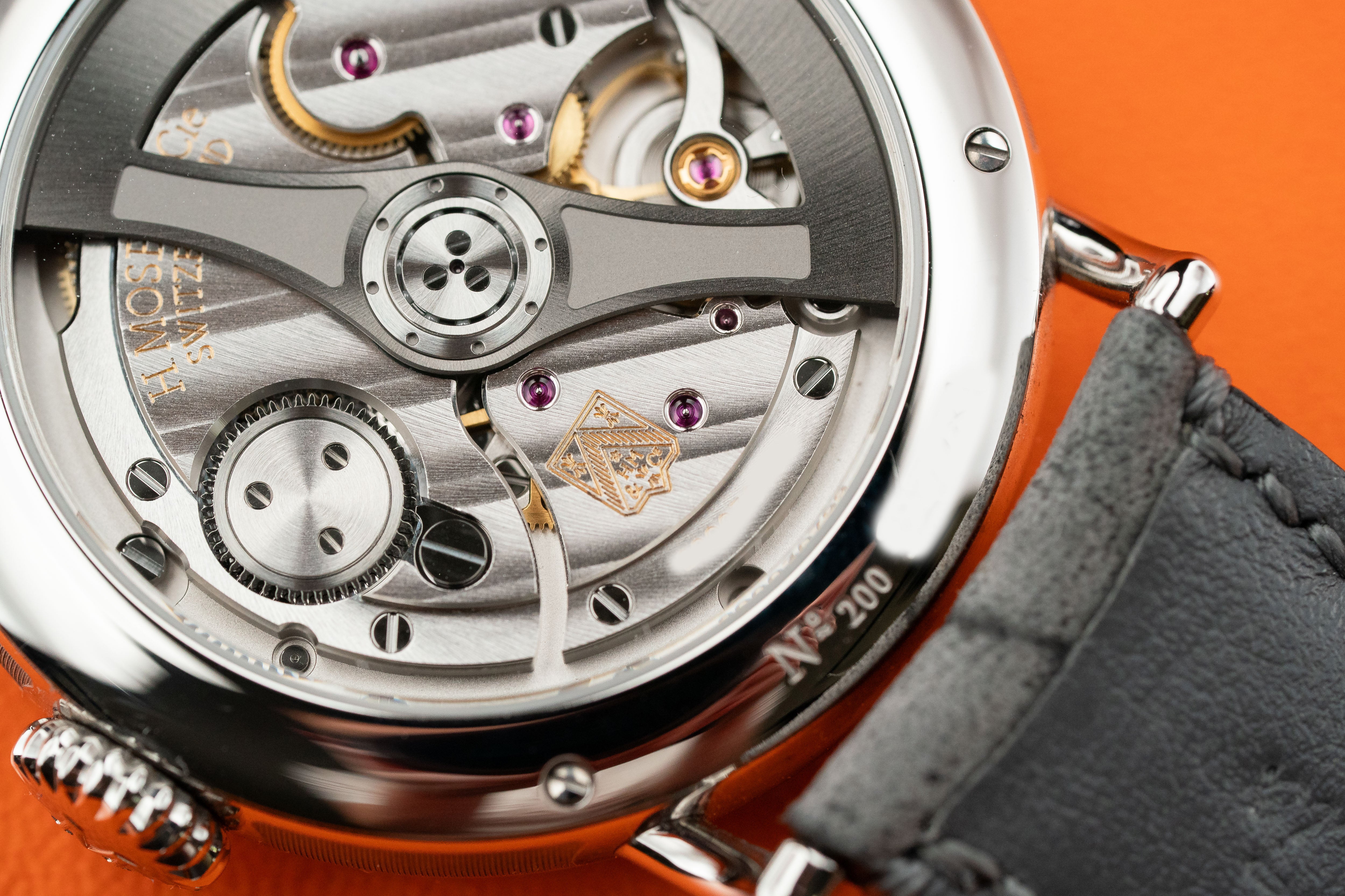 H.Moser & Cie. Heritage Dual Time Burgundy fumé dial 8809-1200 2023