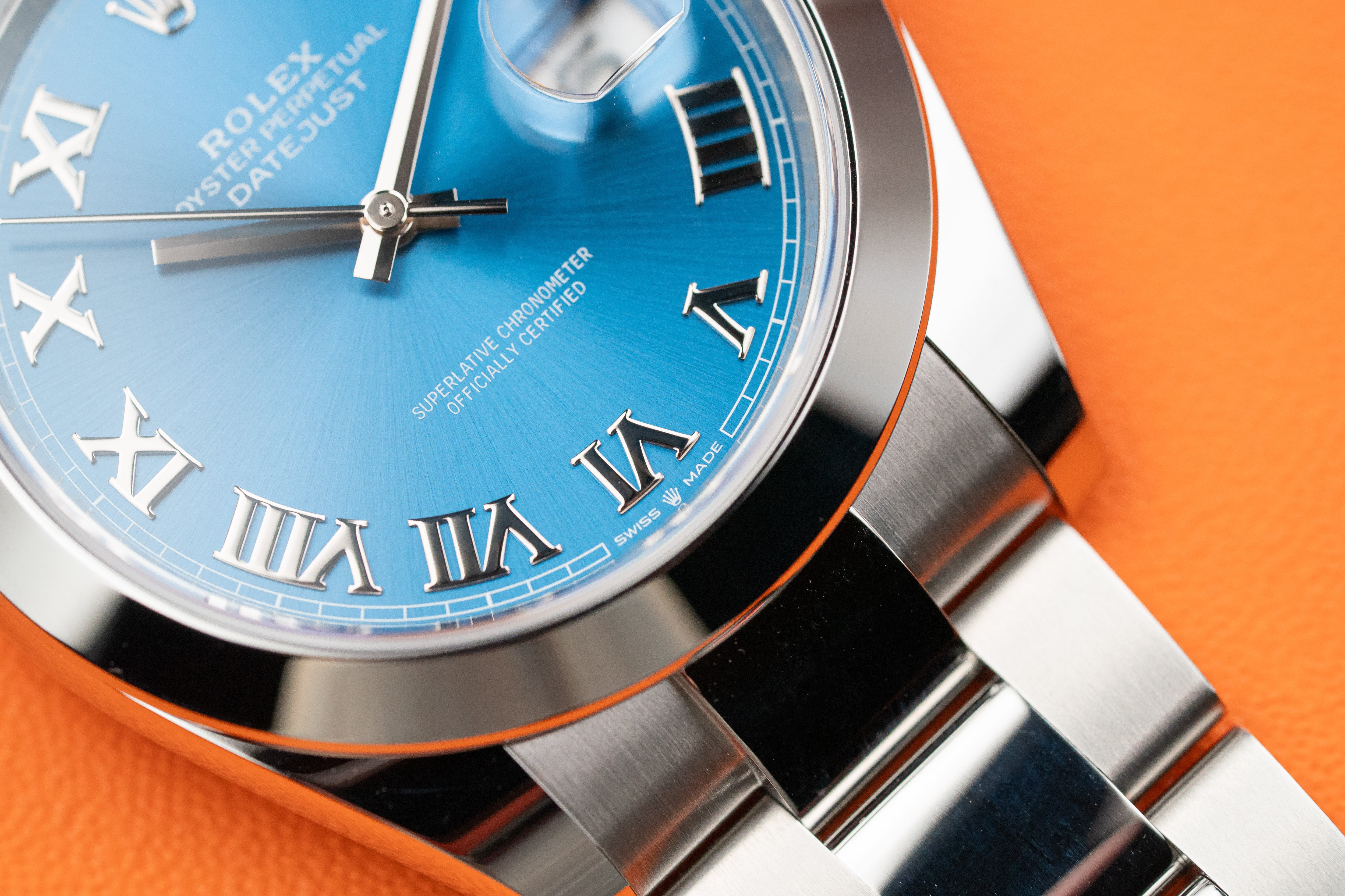 Rolex Datejust 41mm 126300 Smooth Oystersteel Azzurro Blue Roman Dial