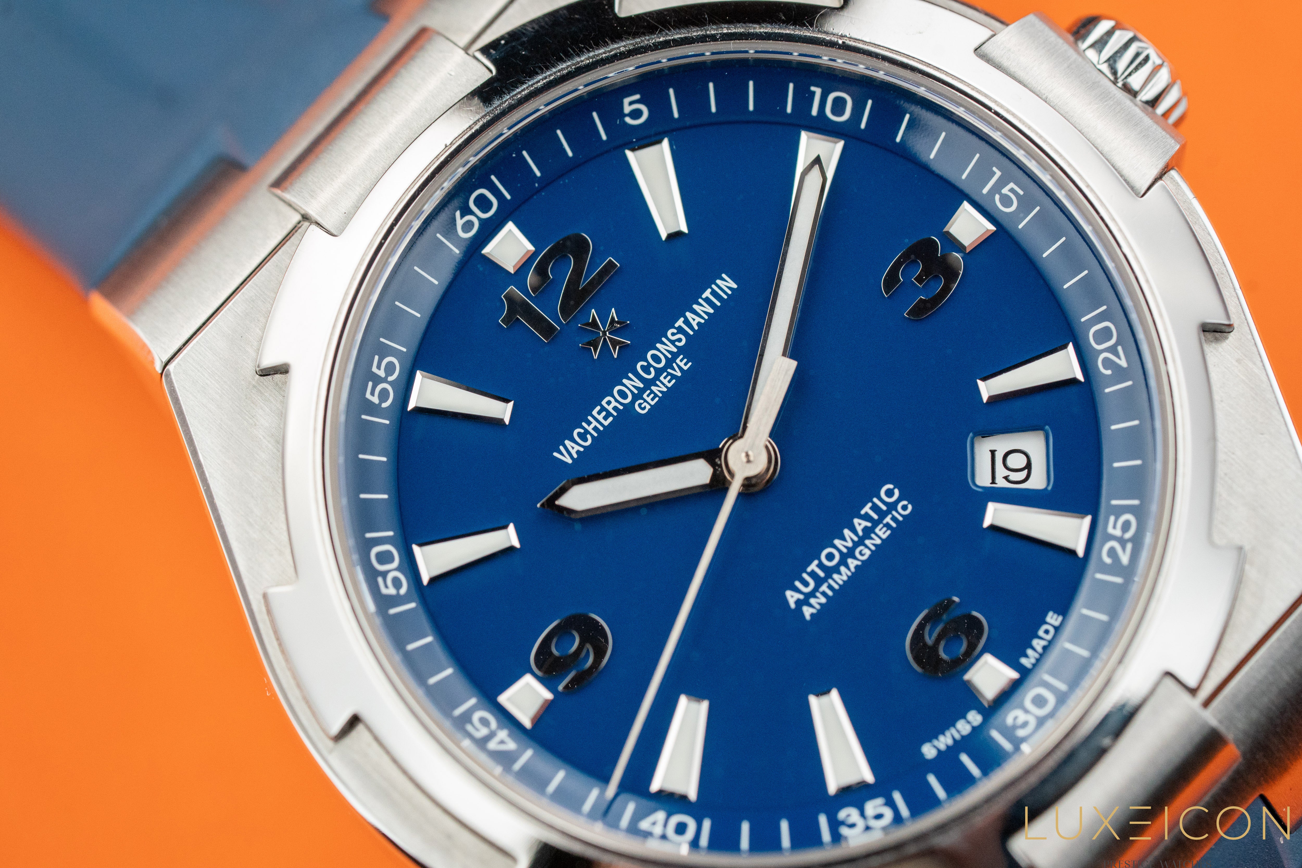 Vacheron Constantin Overseas Blue Dial Steel Mens Watch 47040 Papers 2015