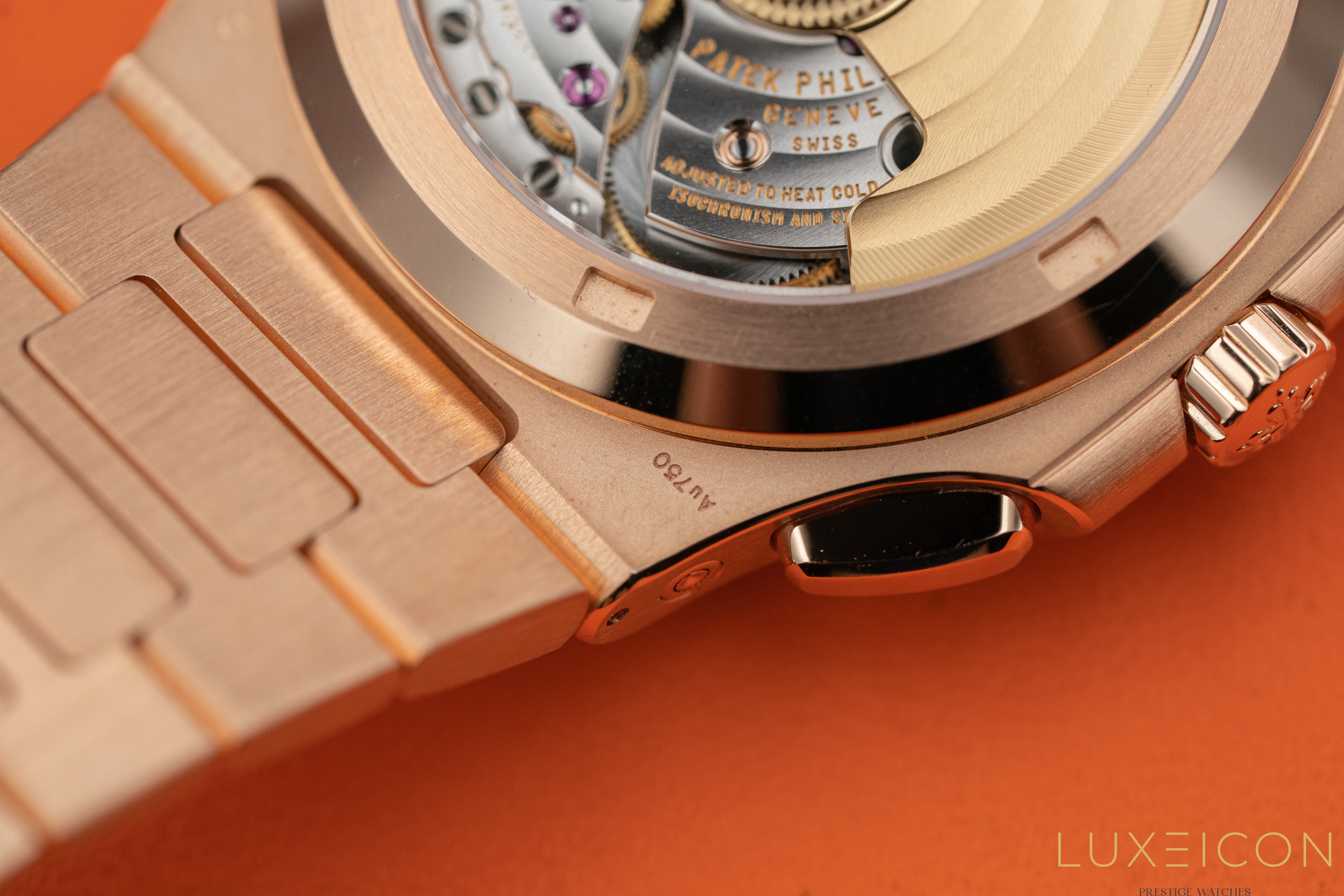 Patek Philippe Nautilus 5990/1r-001 Rose Gold 18kt Blue Dial 40mm 2022