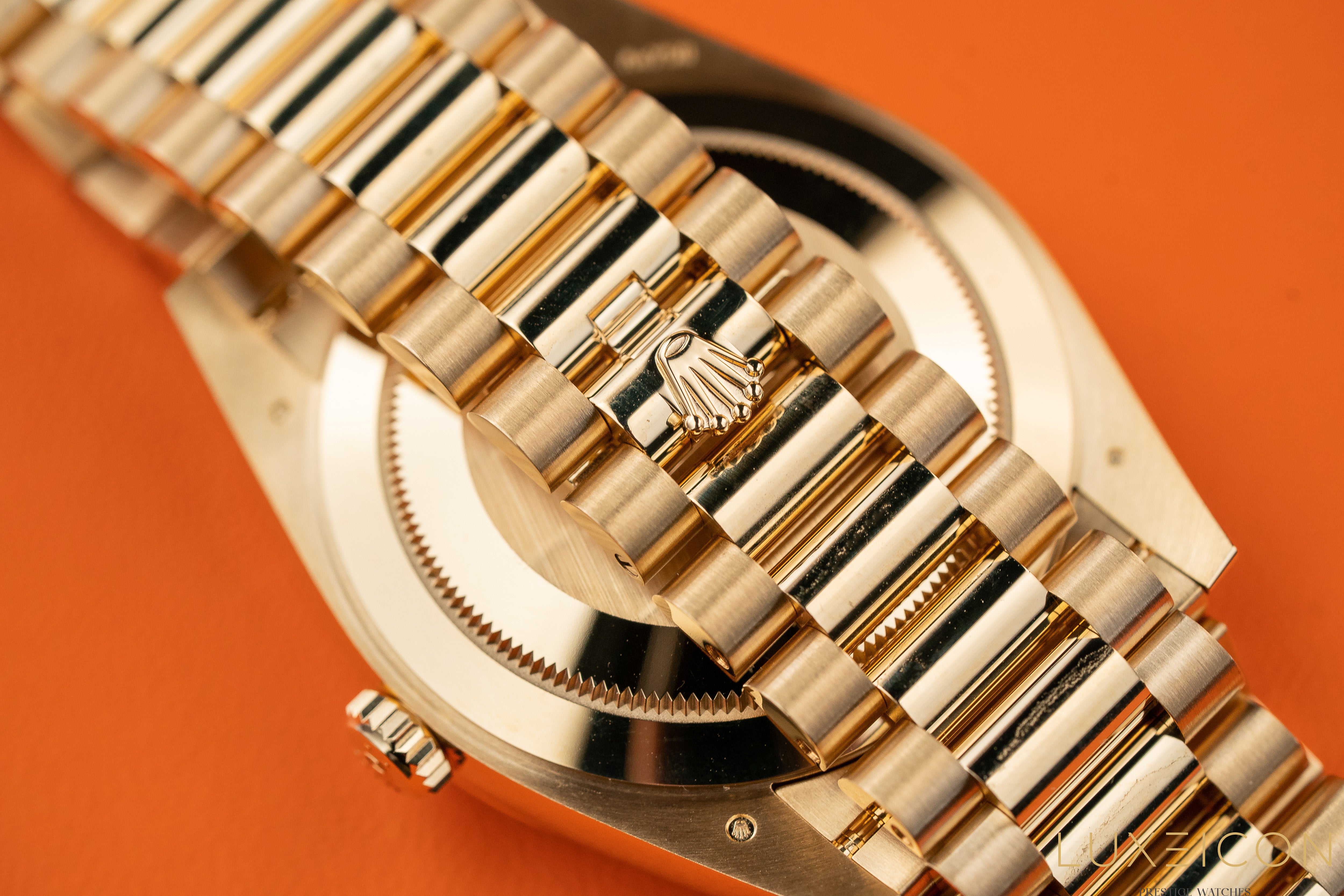 Rolex Day-Date 40 mm Yellow Gold Black Diamond Baguette 228238 2024