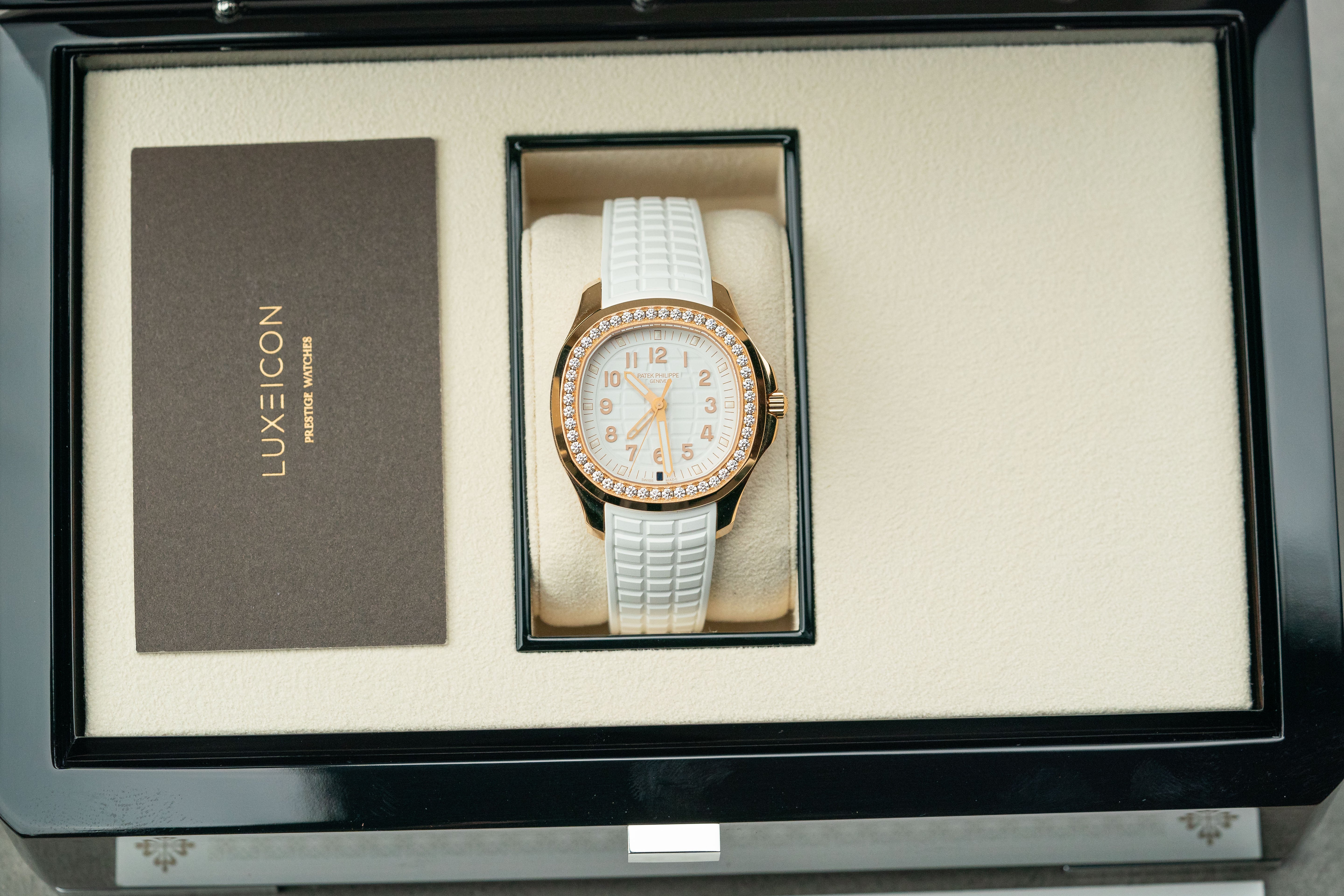 Patek Philippe Aquanaut Luce Travel Rose Gold Diamonds Bezel 5269/200R-001