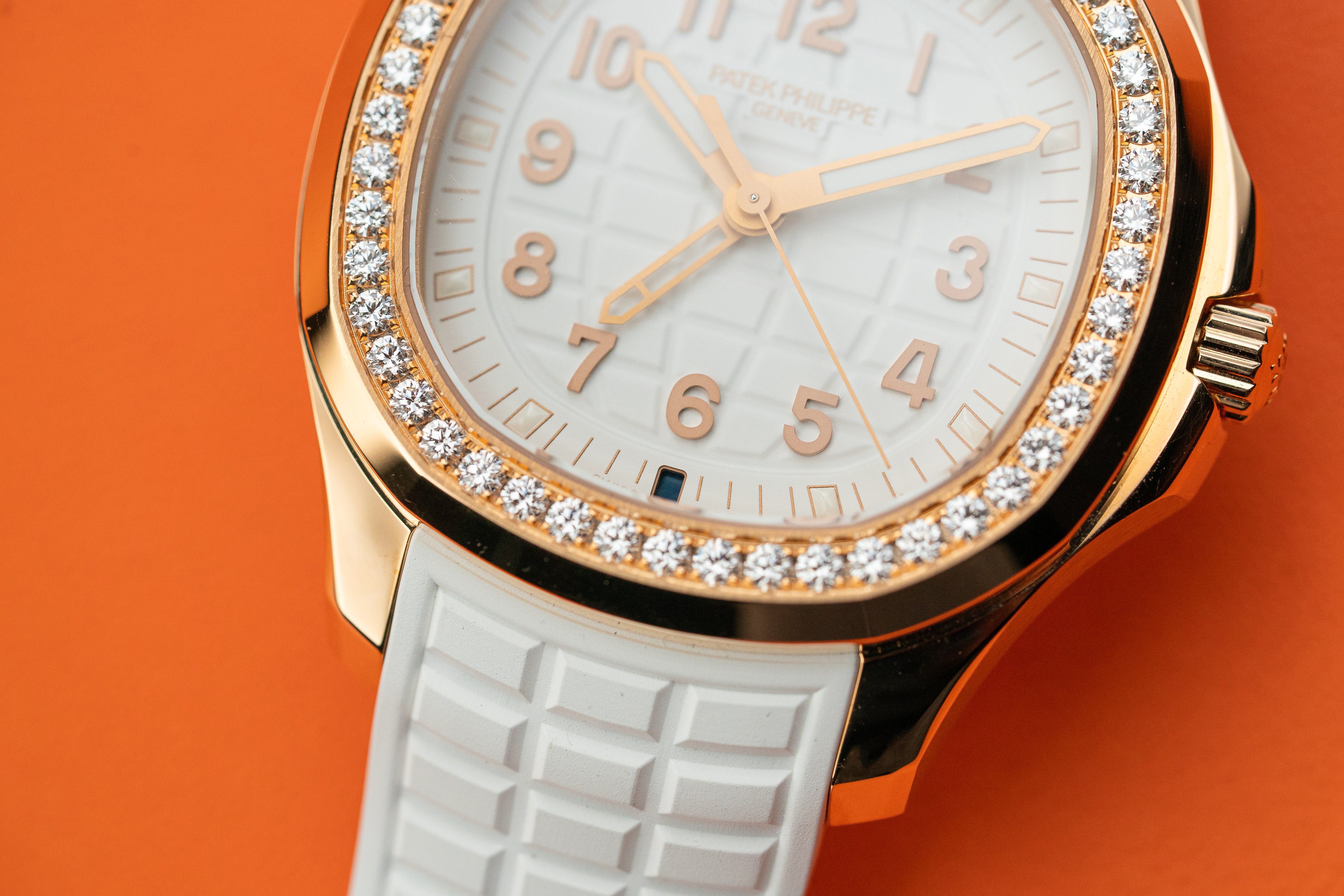 Patek Philippe Aquanaut Luce Travel Rose Gold Diamonds Bezel 5269/200R-001