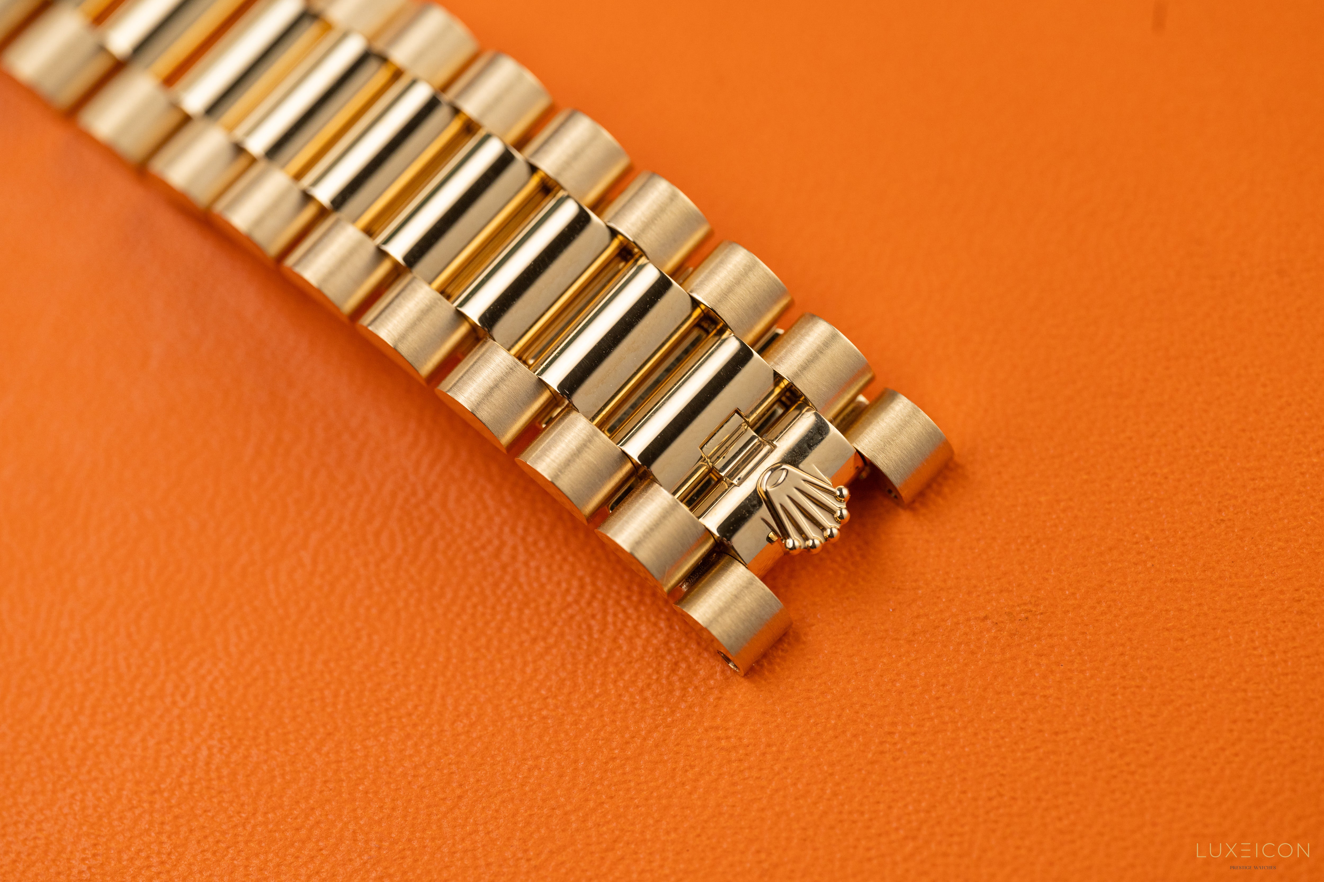 Rolex Day-Date 40 Yellow Gold Day-Date 40mm Green Roman Dial 228238 2024