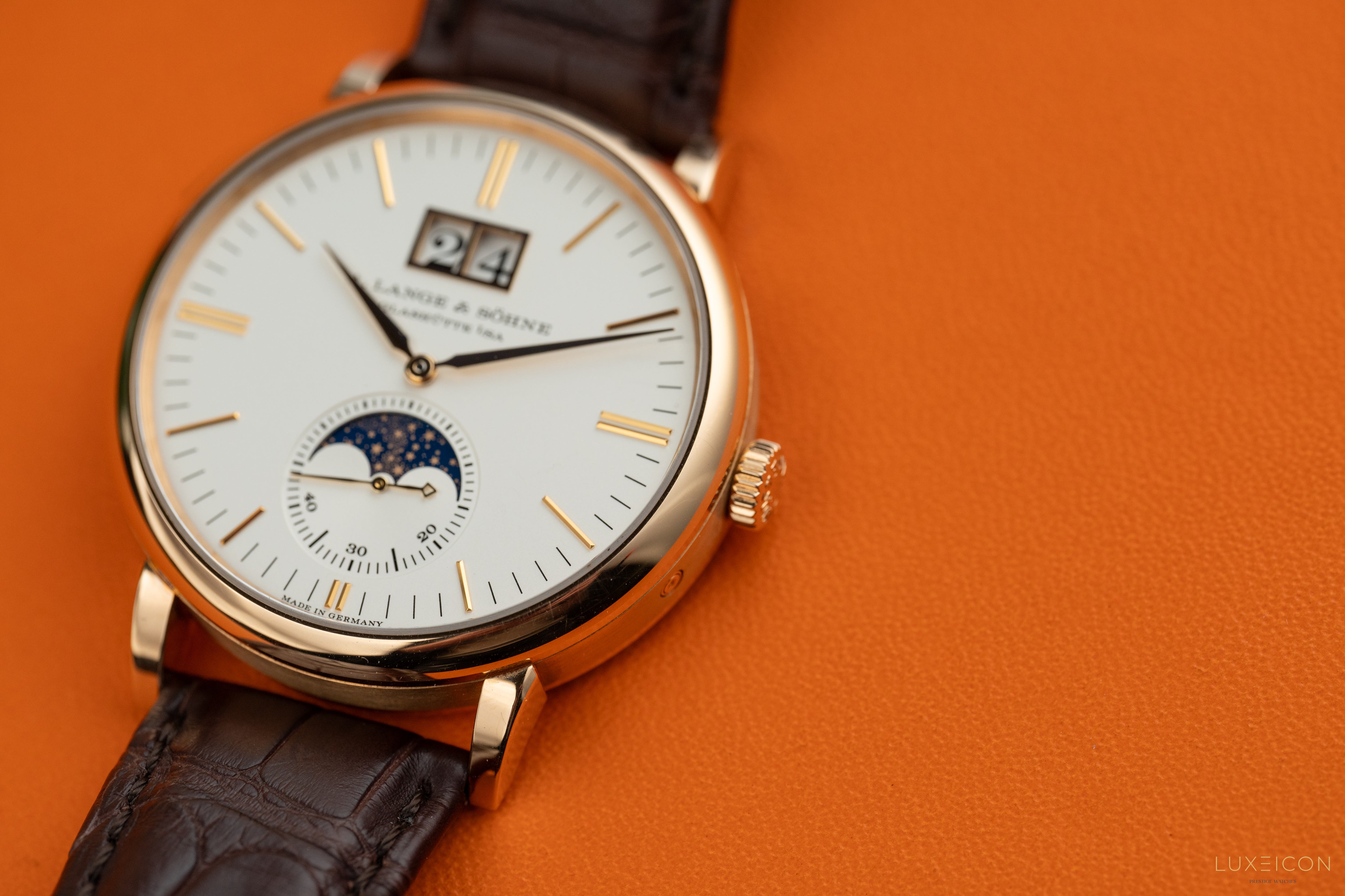A. Lange & Söhne Saxonia Moonphase Rose Gold Silver Dial Mens Watch 384.032 2022
