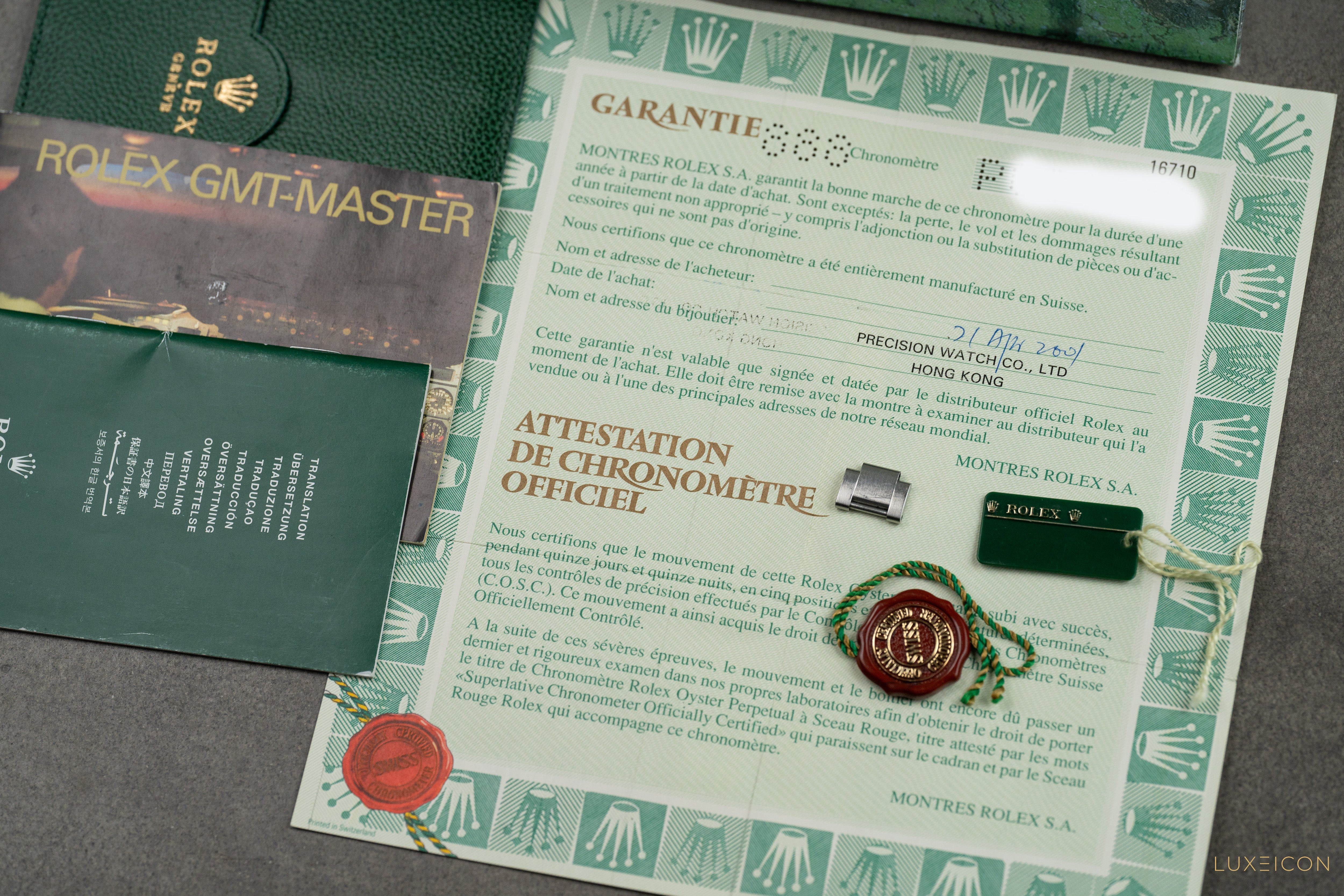 Rolex GMT-Master II 16710 Pepsi Black Dial Steel 40mm 2001 Fullset