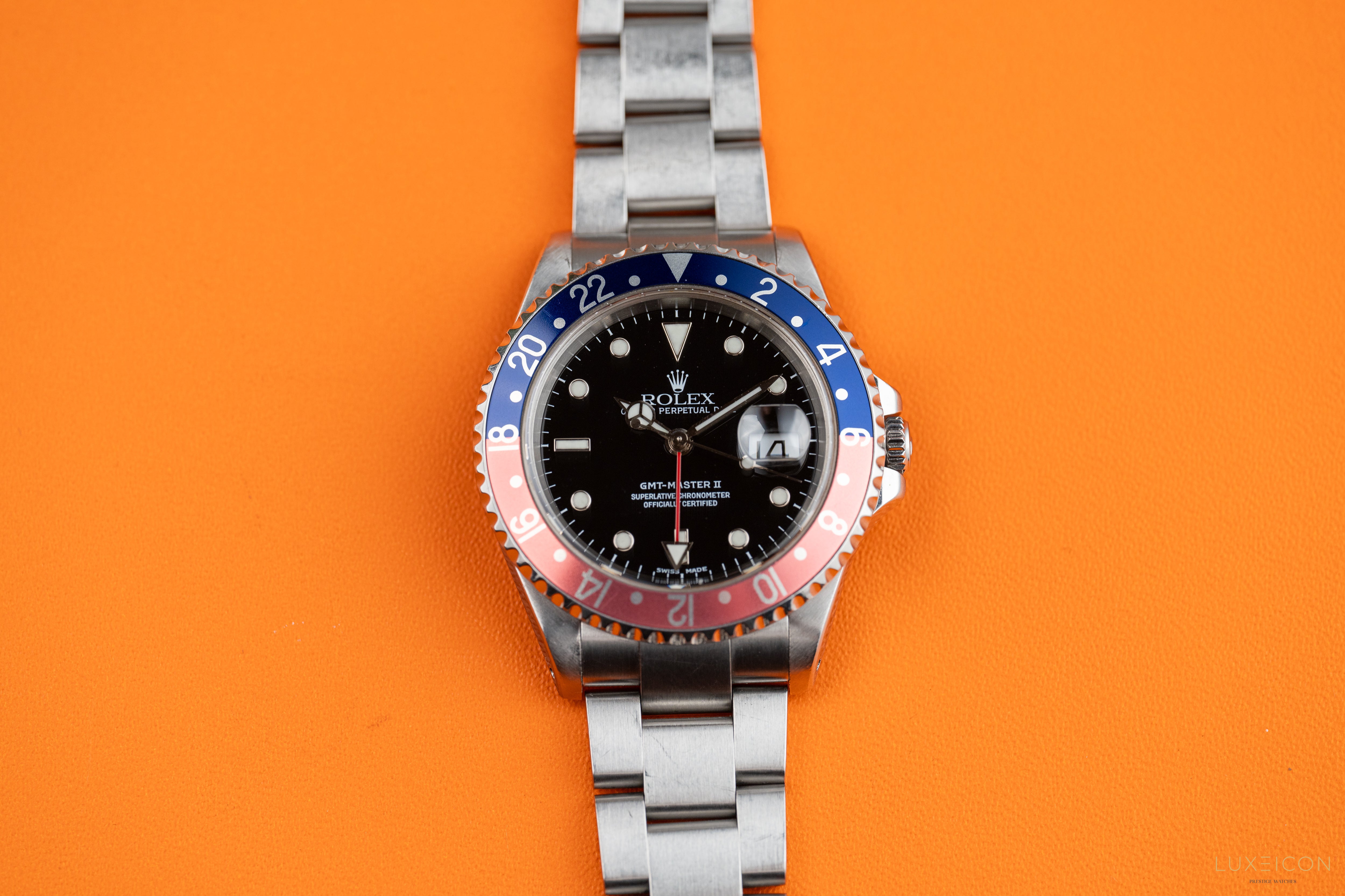 Rolex GMT-Master II 16710 Pepsi Black Dial Steel 40mm 2001 Fullset
