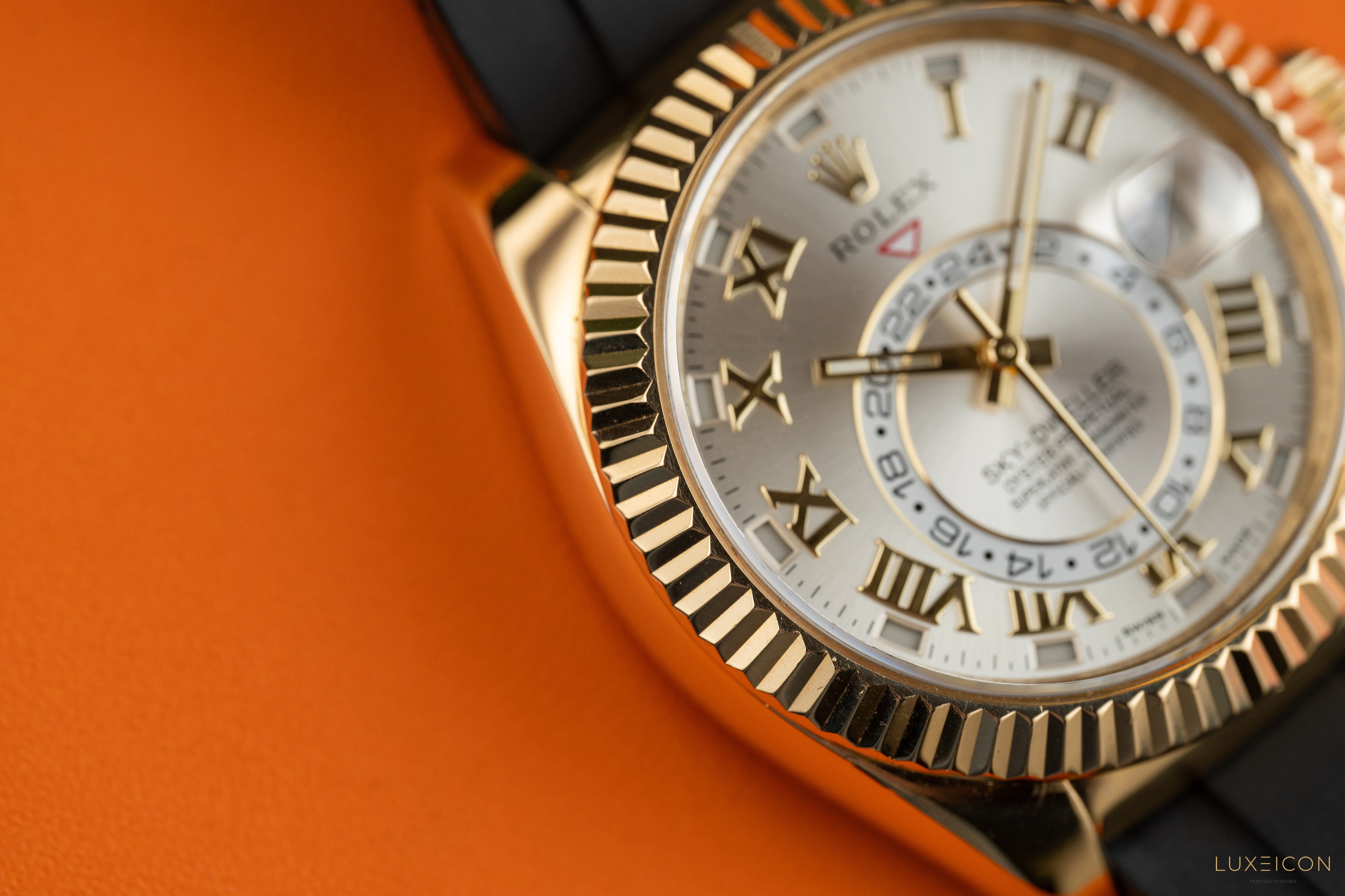 Rolex Sky-Dweller 326138 Yellow Gold Champagne Dial Brown Alligator Leather Strap