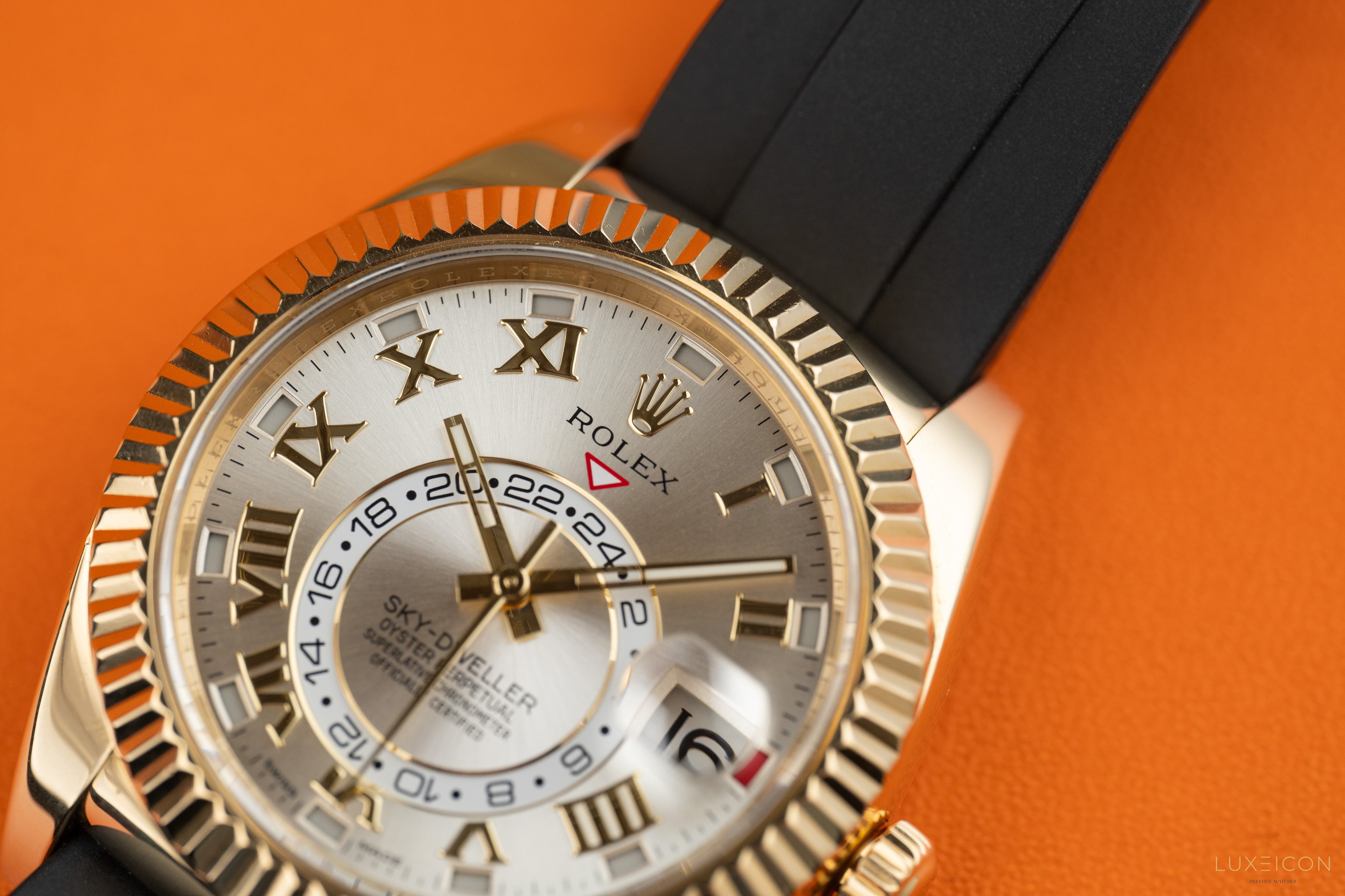 Rolex Sky-Dweller 326138 Yellow Gold Champagne Dial Brown Alligator Leather Strap