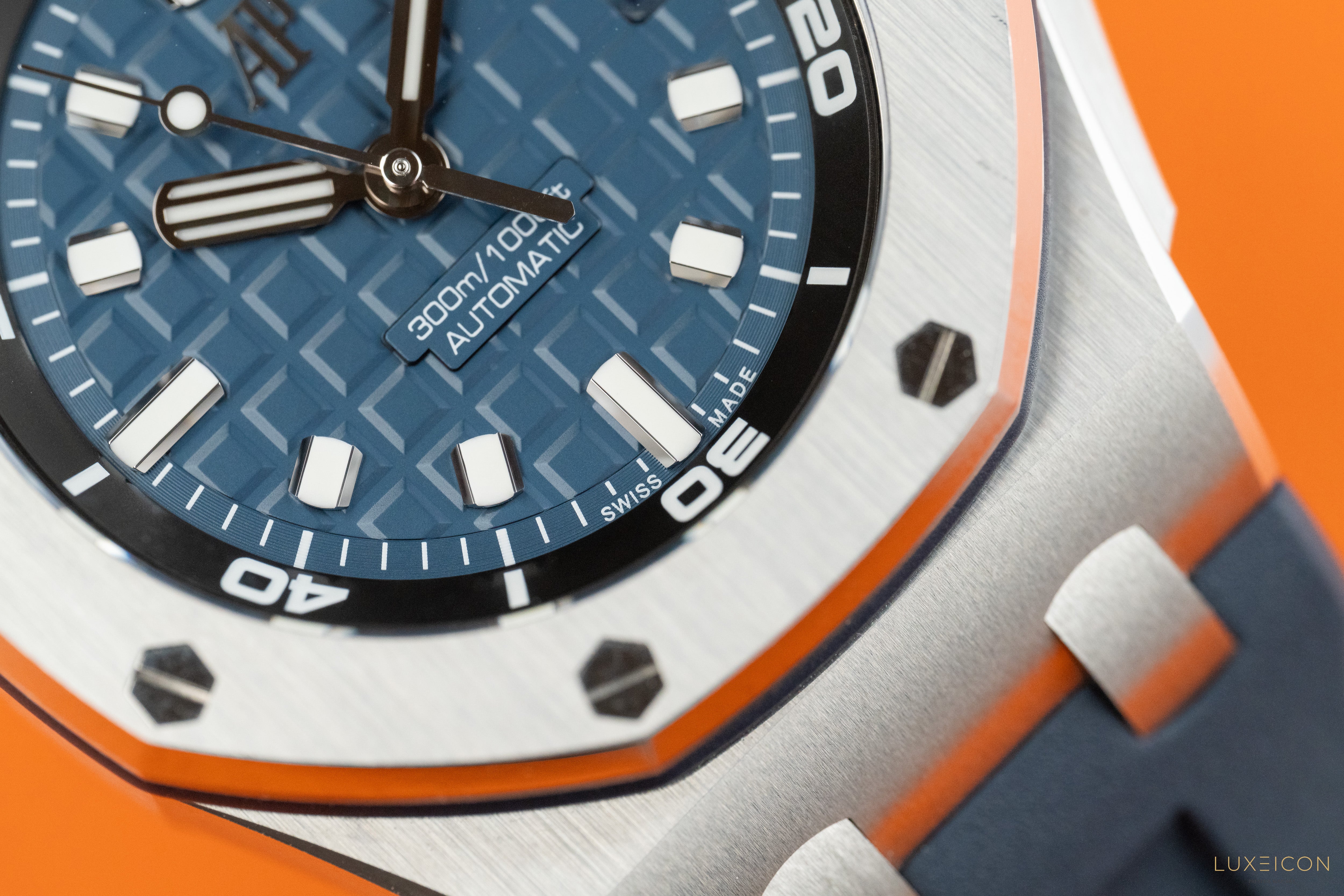 Audemars Piguet Royal Oak Offshore Diver 15720ST 42MM Blue Dial Box