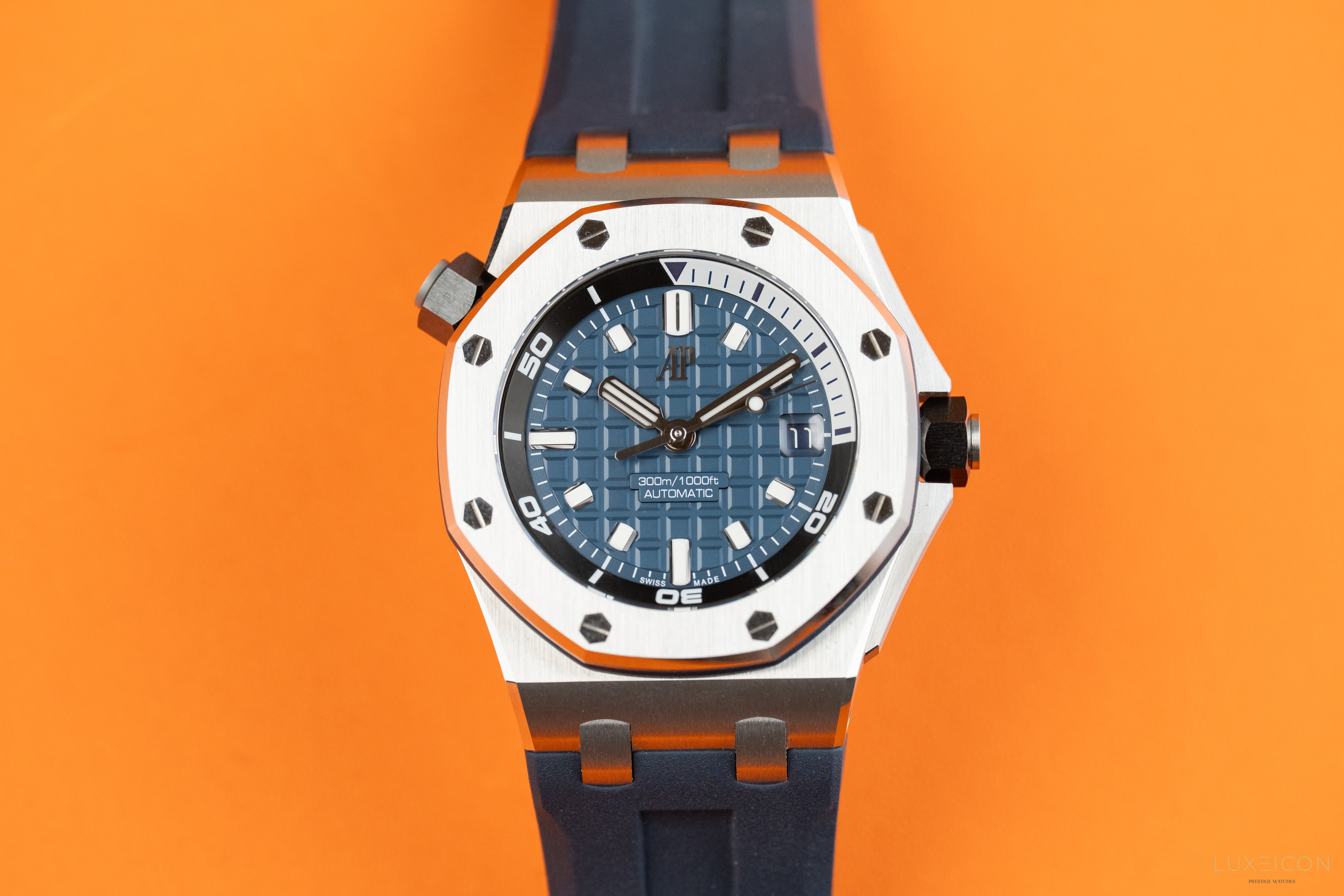 Audemars Piguet Royal Oak Offshore Diver 15720ST 42MM Blue Dial Box