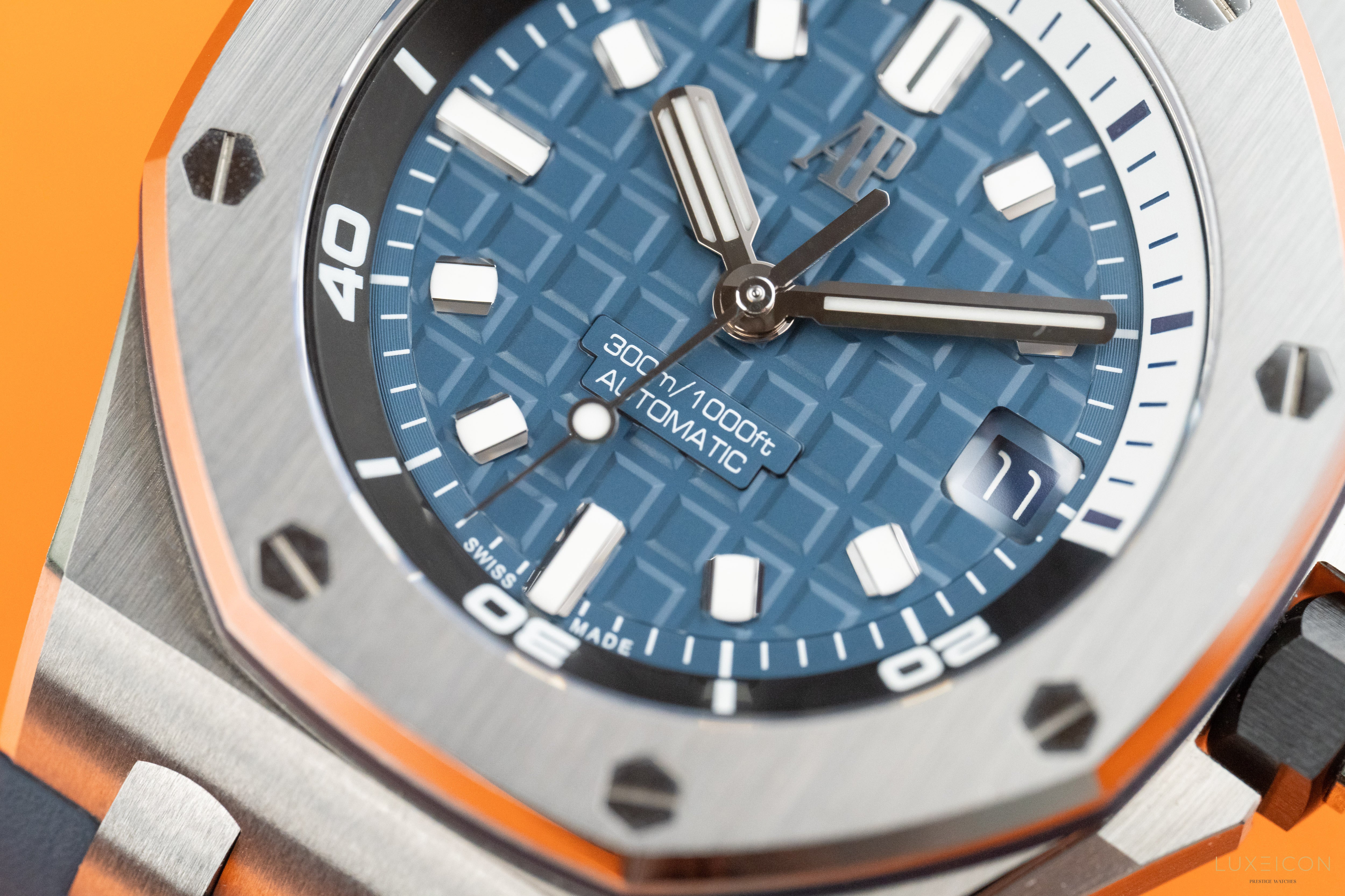 Audemars Piguet Royal Oak Offshore Diver 15720ST 42MM Blue Dial Box