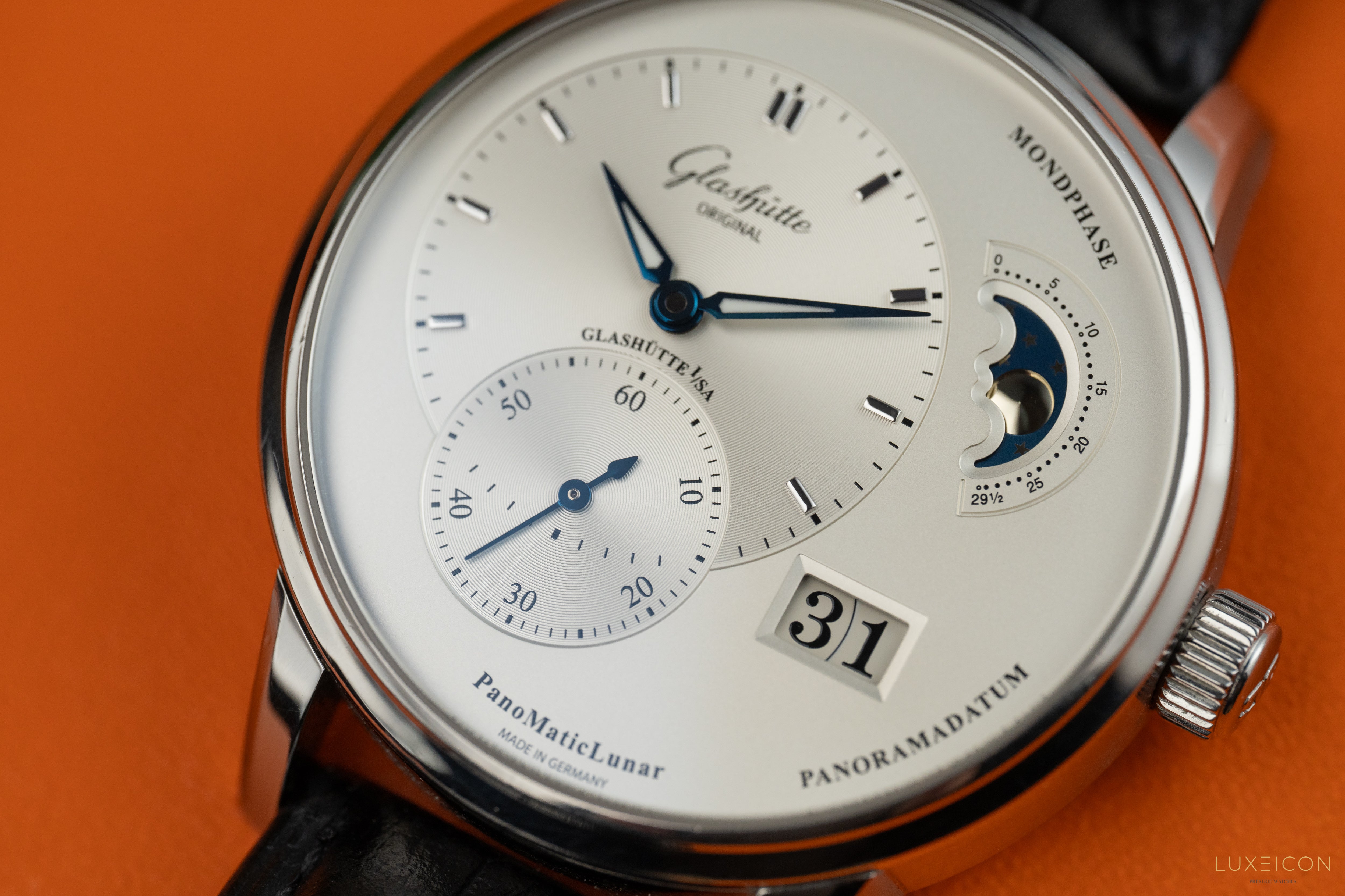 Glashütte Original PanoMaticLunar 1-90-02-42-32-05 Stainless Steel man 40mm