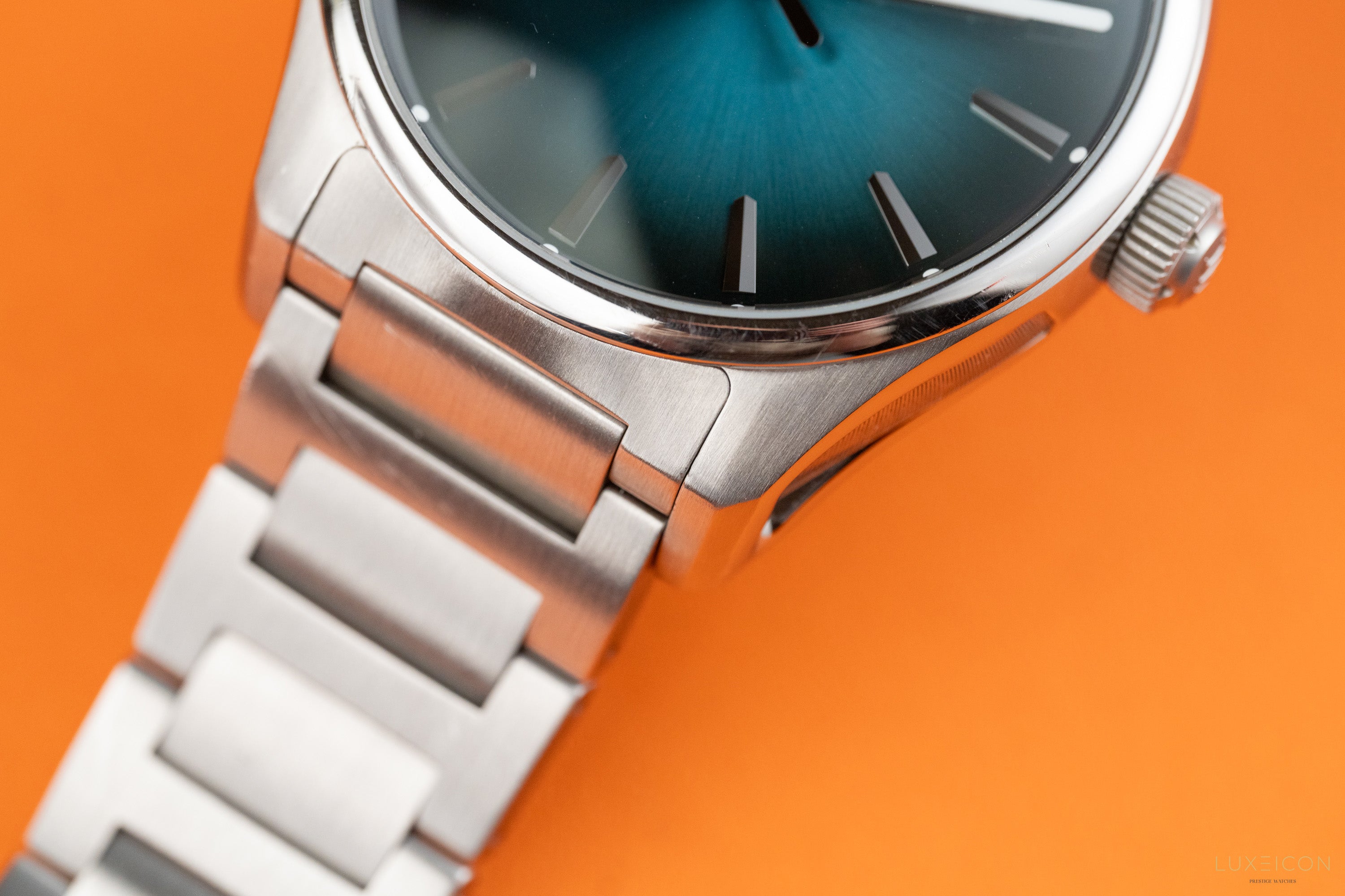H.Mose & Cie. Pioneer Centre Seconds Mega Cool Blue Lagoon 3200-1214