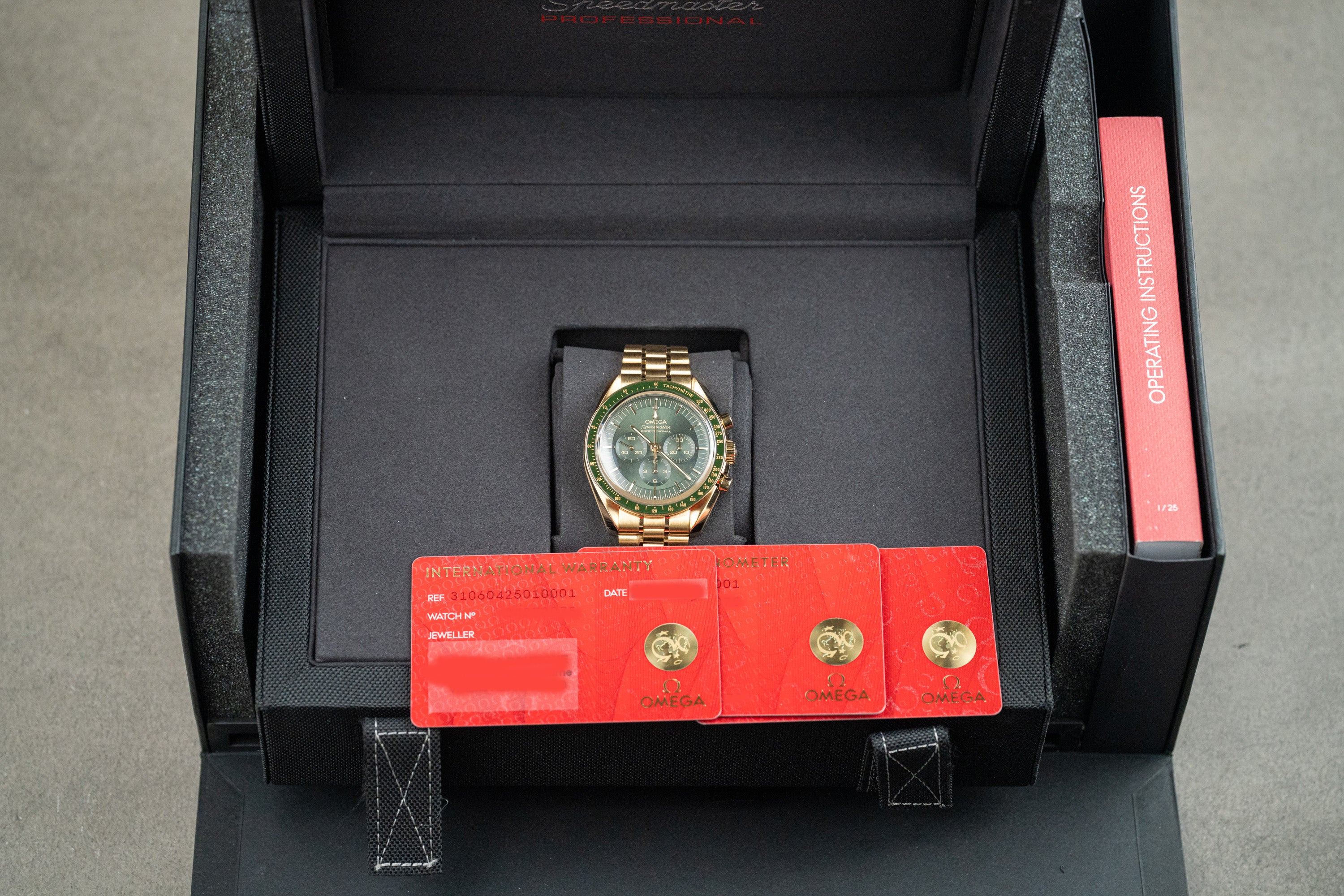 Omega Speedmaster Professional Moonwatch “Moonshine” Green dial 18k Yellow Gold