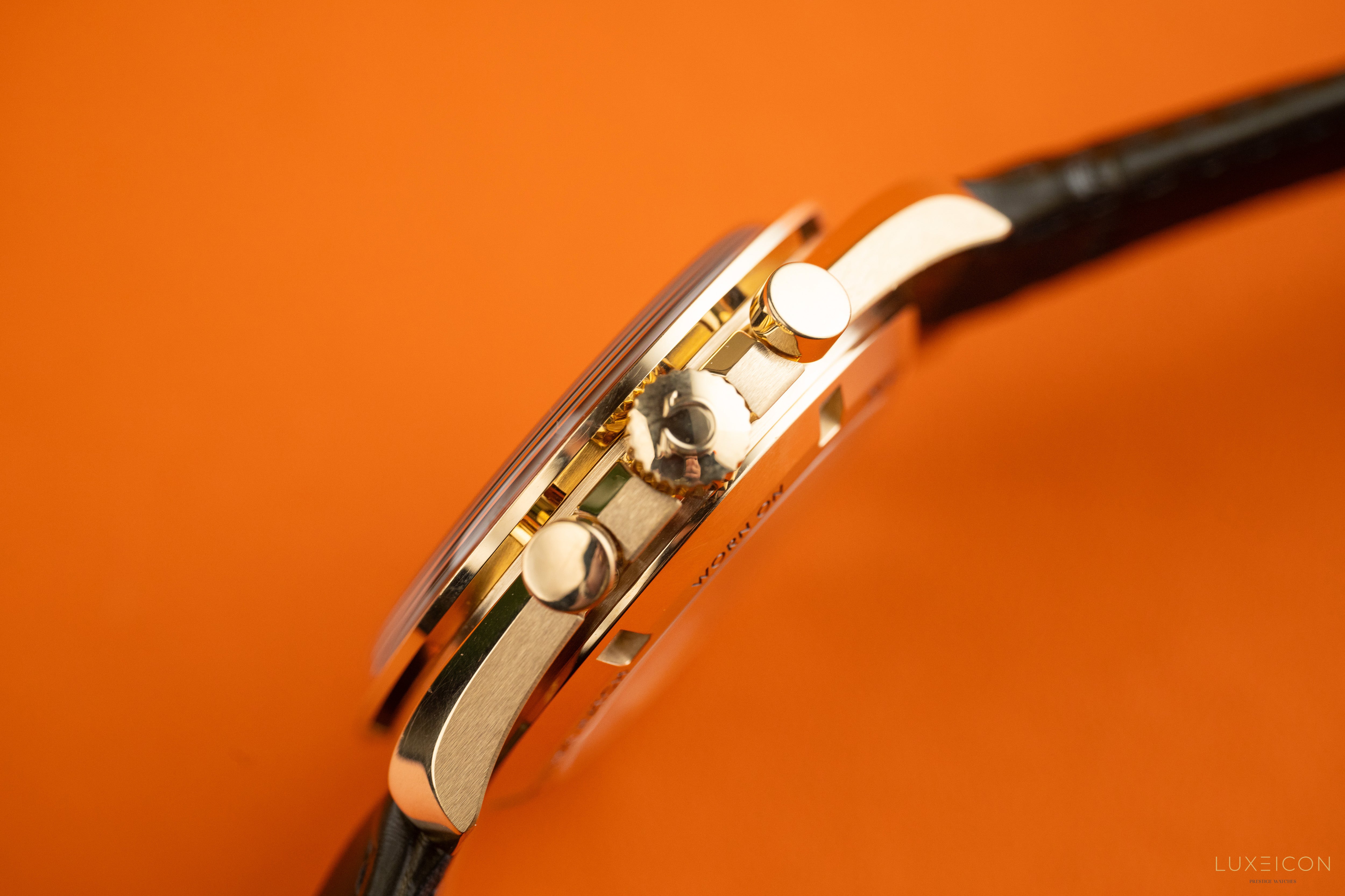 Omega Speedmaster Moonshine Gold on leather strap 310.63.42.50.10.001 Manual winding