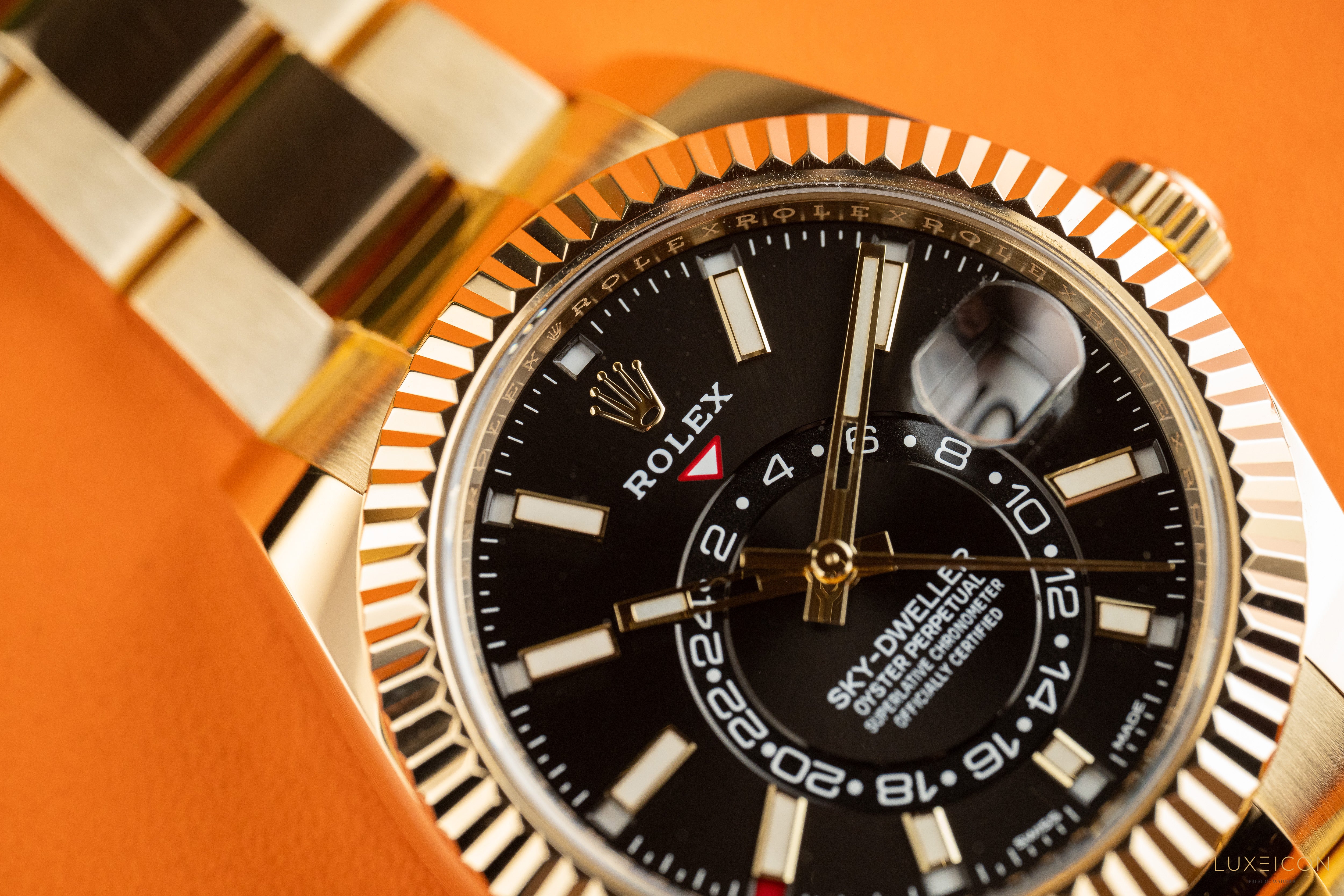 Rolex Sky-Dweller 326938 Black Index Dial Yellow Gold 42mm 2021