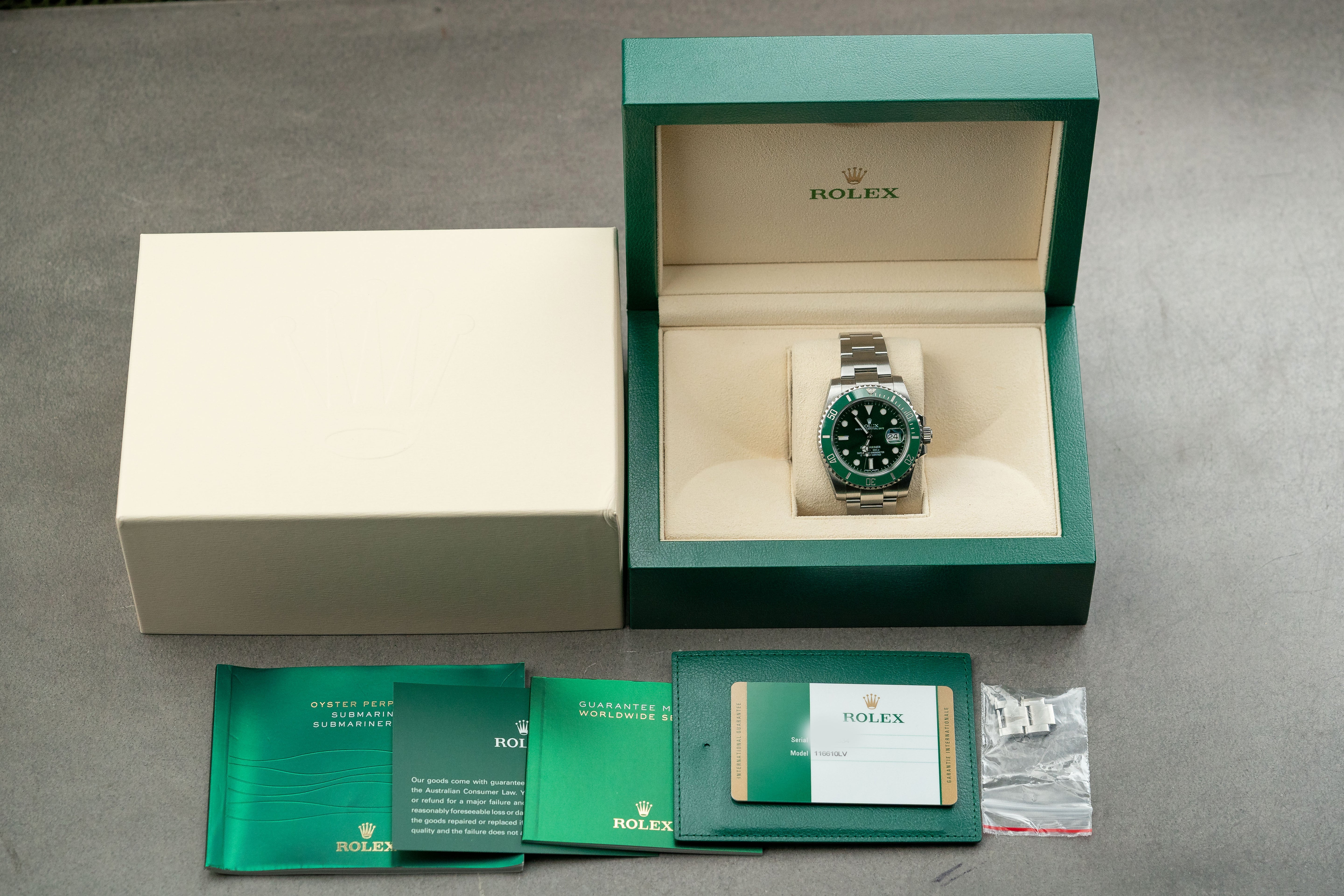 Rolex Submariner Date HULK Stainless Steel Green Ceramic 40mm Watch 116610 LV