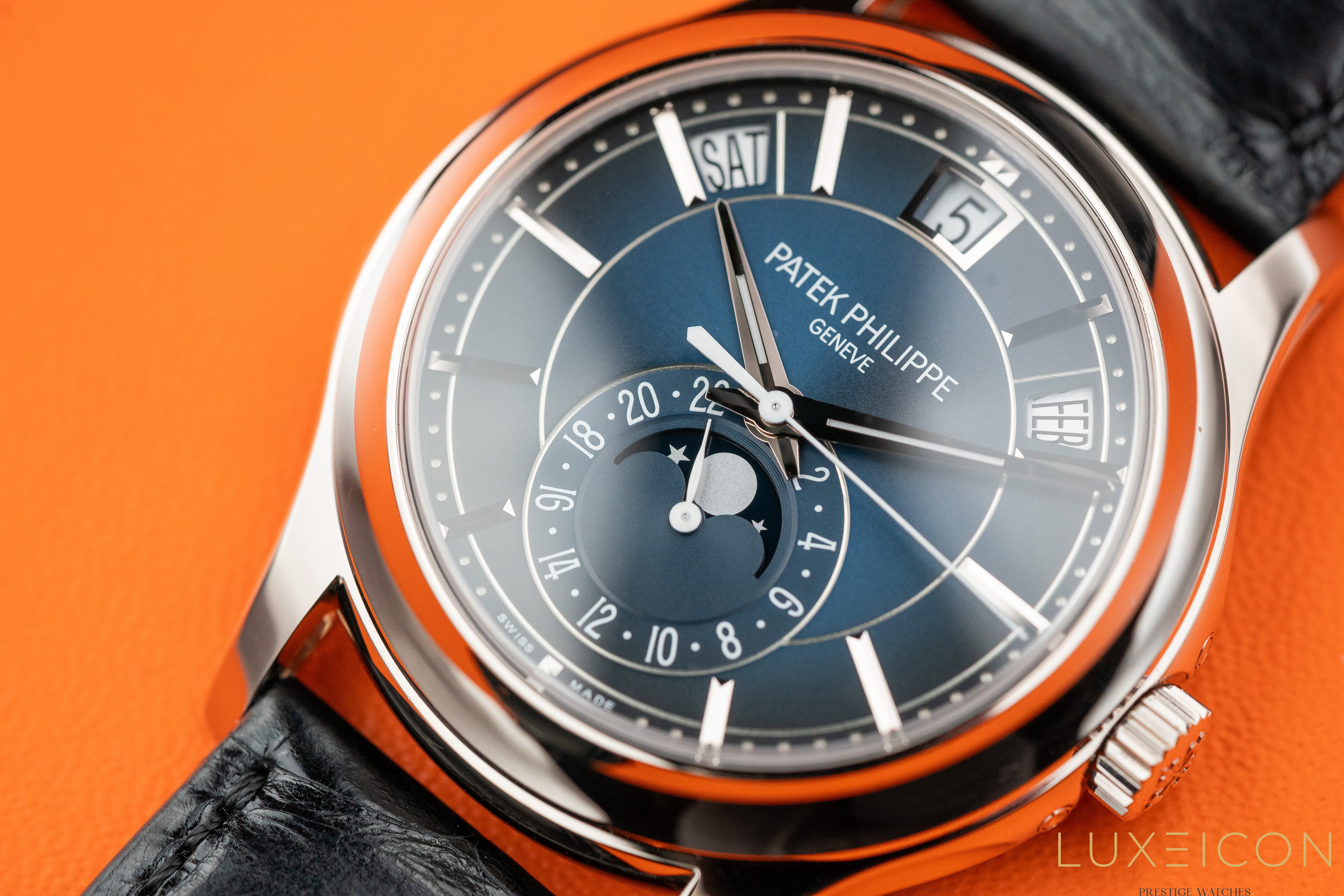 Patek Philippe Complications Annual Calendar Mondphase Ref. 5205G-013 Blue Dial 2023