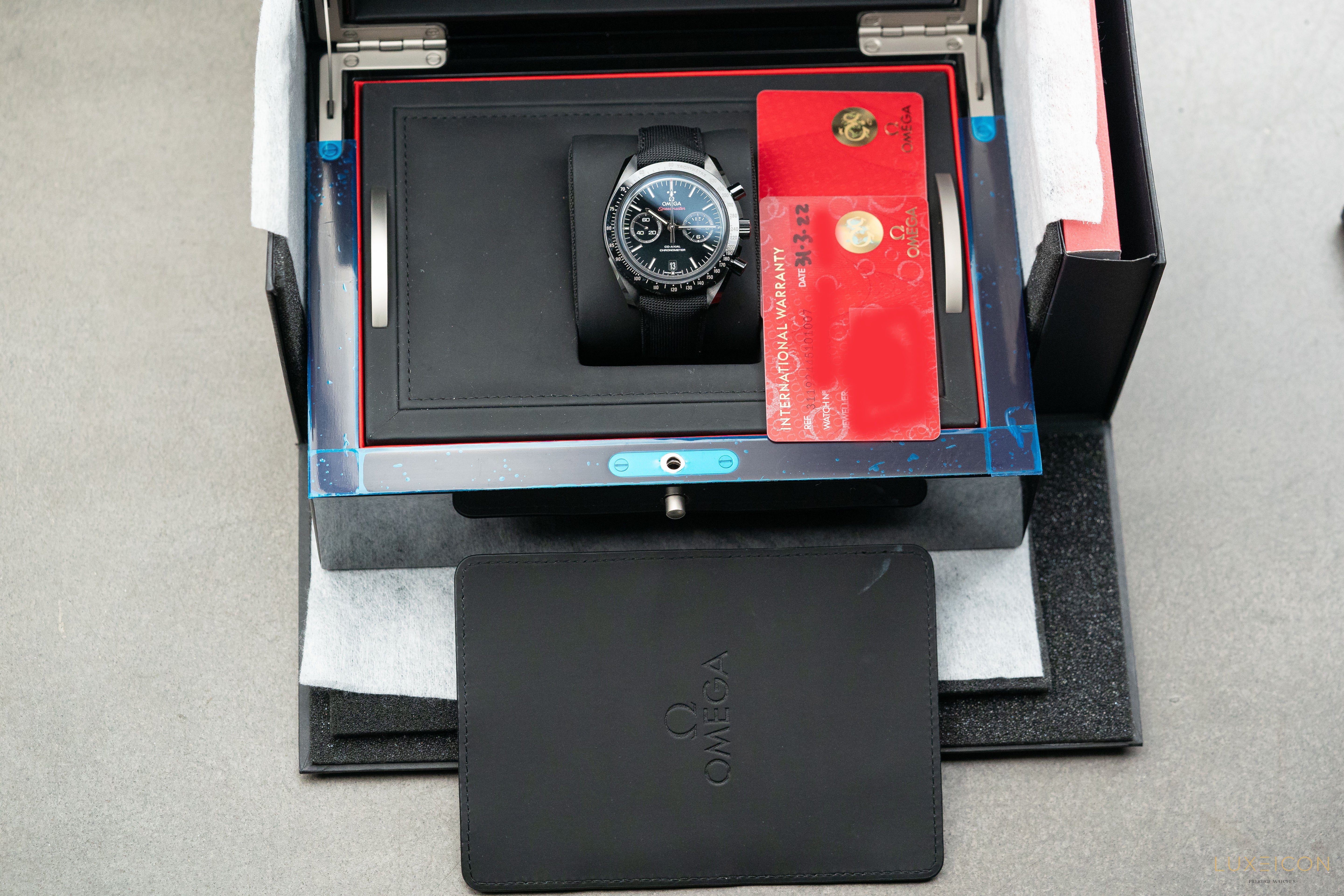 Omega Speedmaster Moonwatch Dark Side Of The Moon 311.92.44.51.01.007