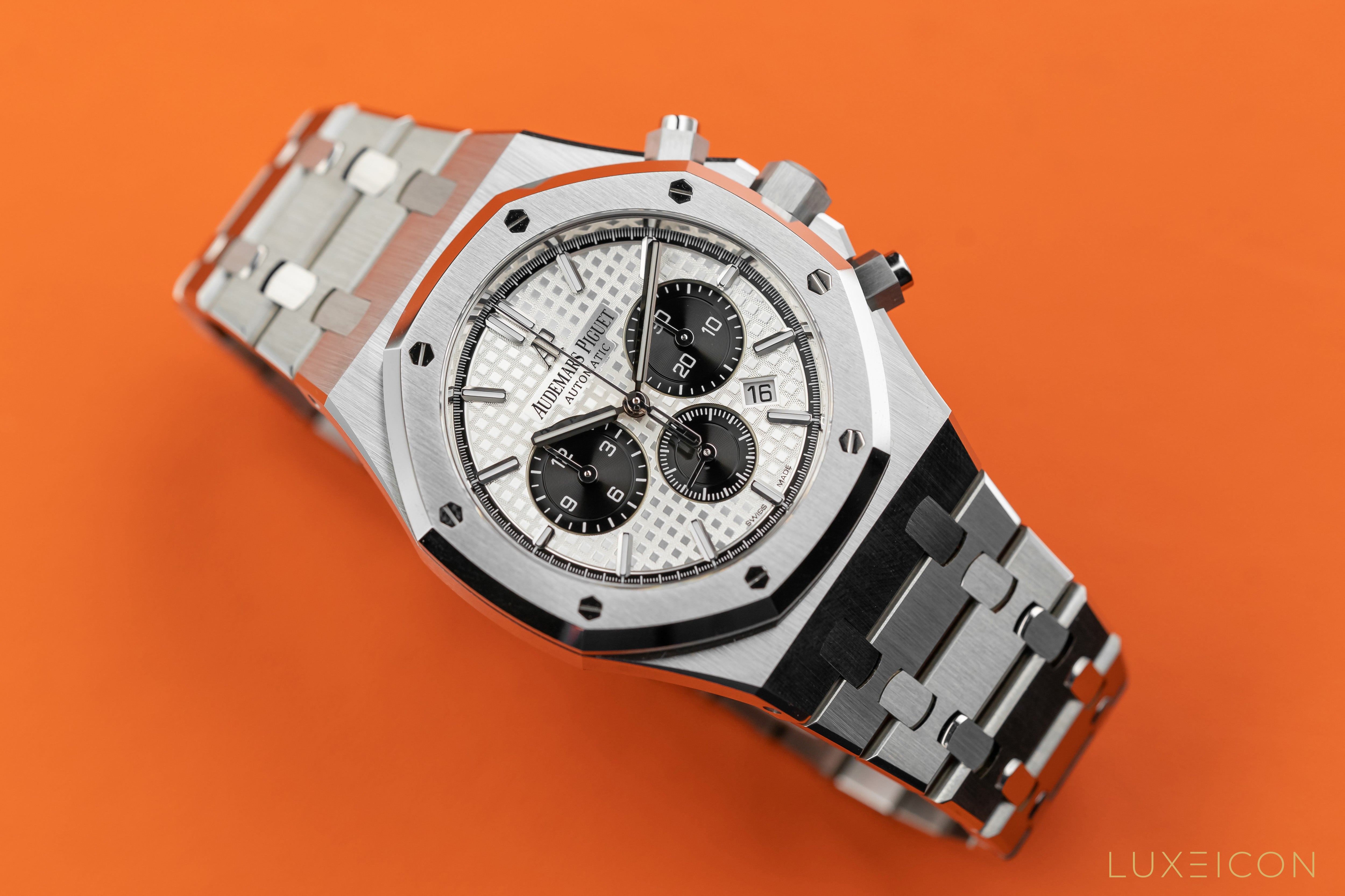 Audemars Piguet Royal Oak Chronograph Stainless Steel Panda Silver Dial Watch 26331ST