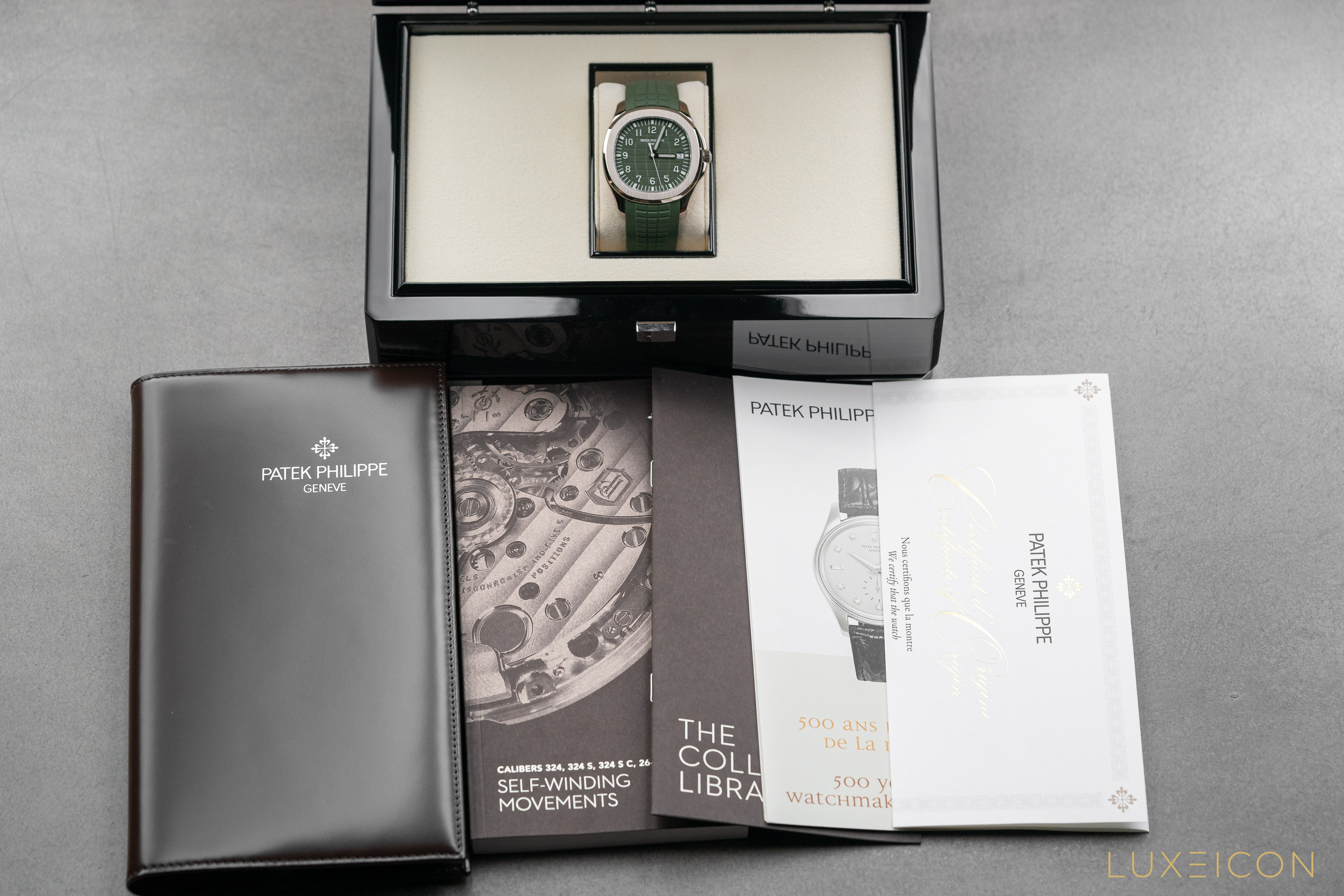 Patek Philippe Aquanaut White Gold JUMBO Khaki Green 42mm Watch 5168G-010 2023