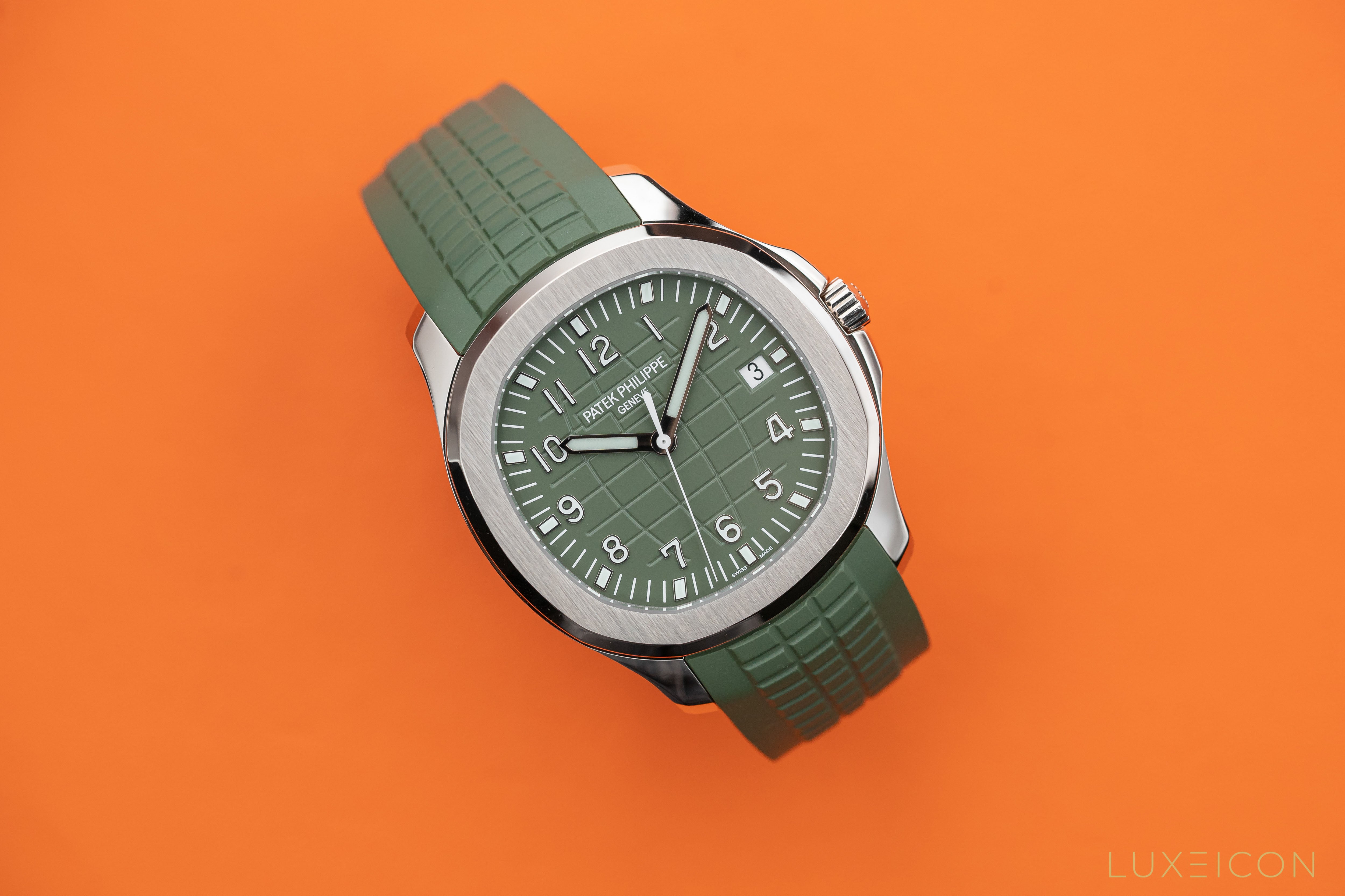 Patek Philippe Aquanaut White Gold JUMBO Khaki Green 42mm Watch 5168G 010 2023