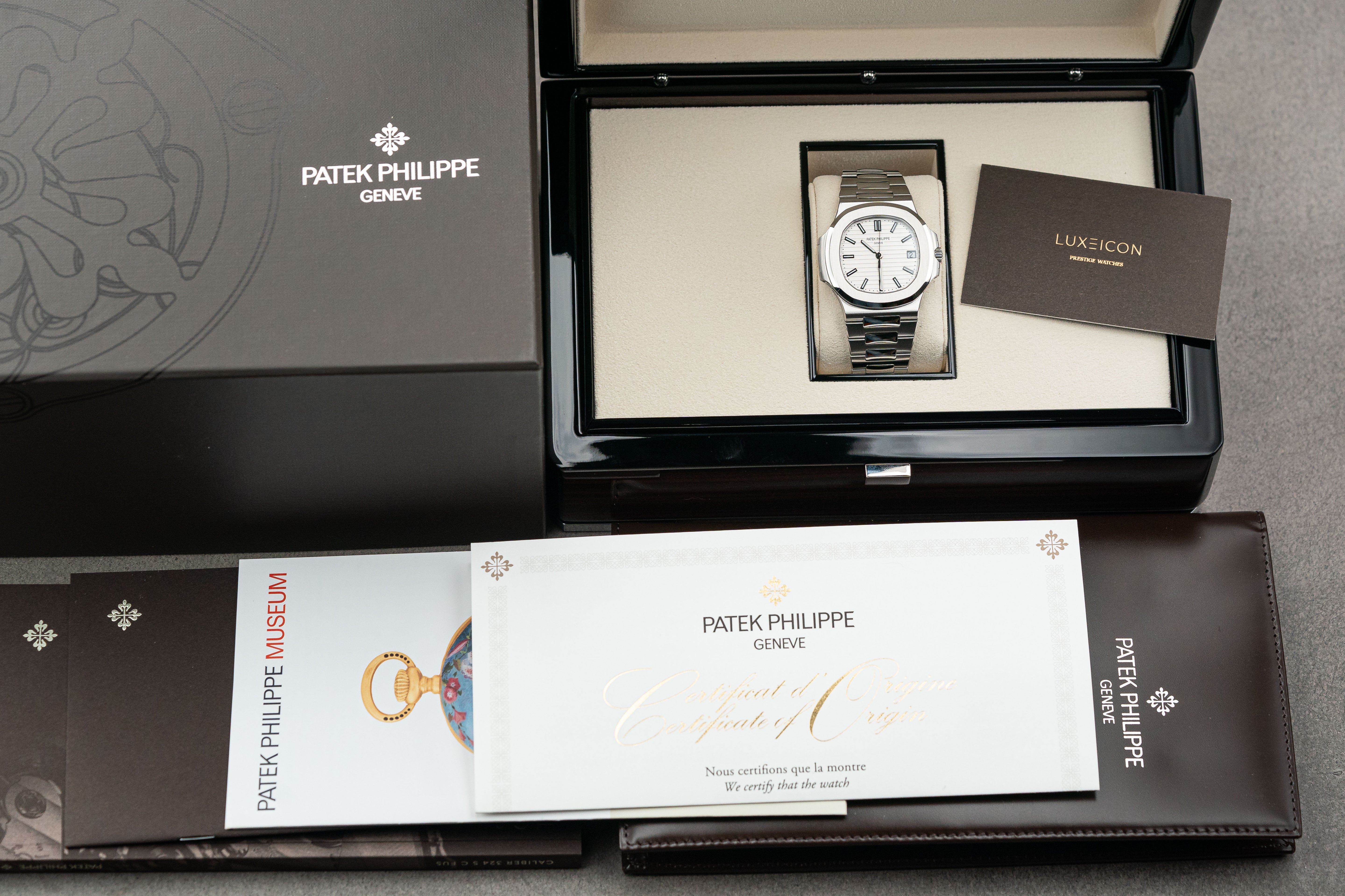 Patek Philippe Nautilus Stainless Steel 5711/1A-011 White Dial 2019