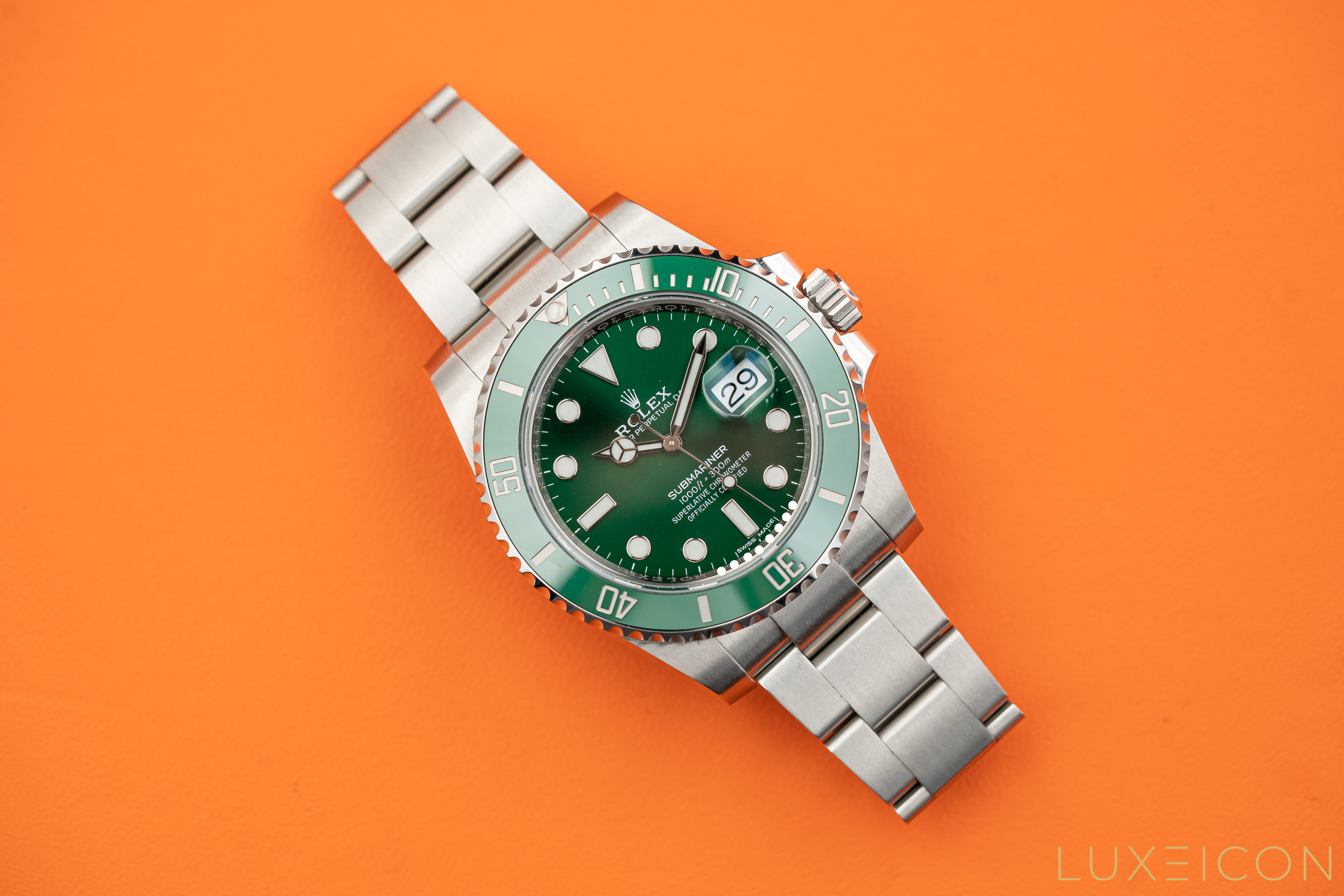 Rolex Submariner Date 116610LV 40mm Hulk Green Dial Oyster Bracelet 2018 Fullset