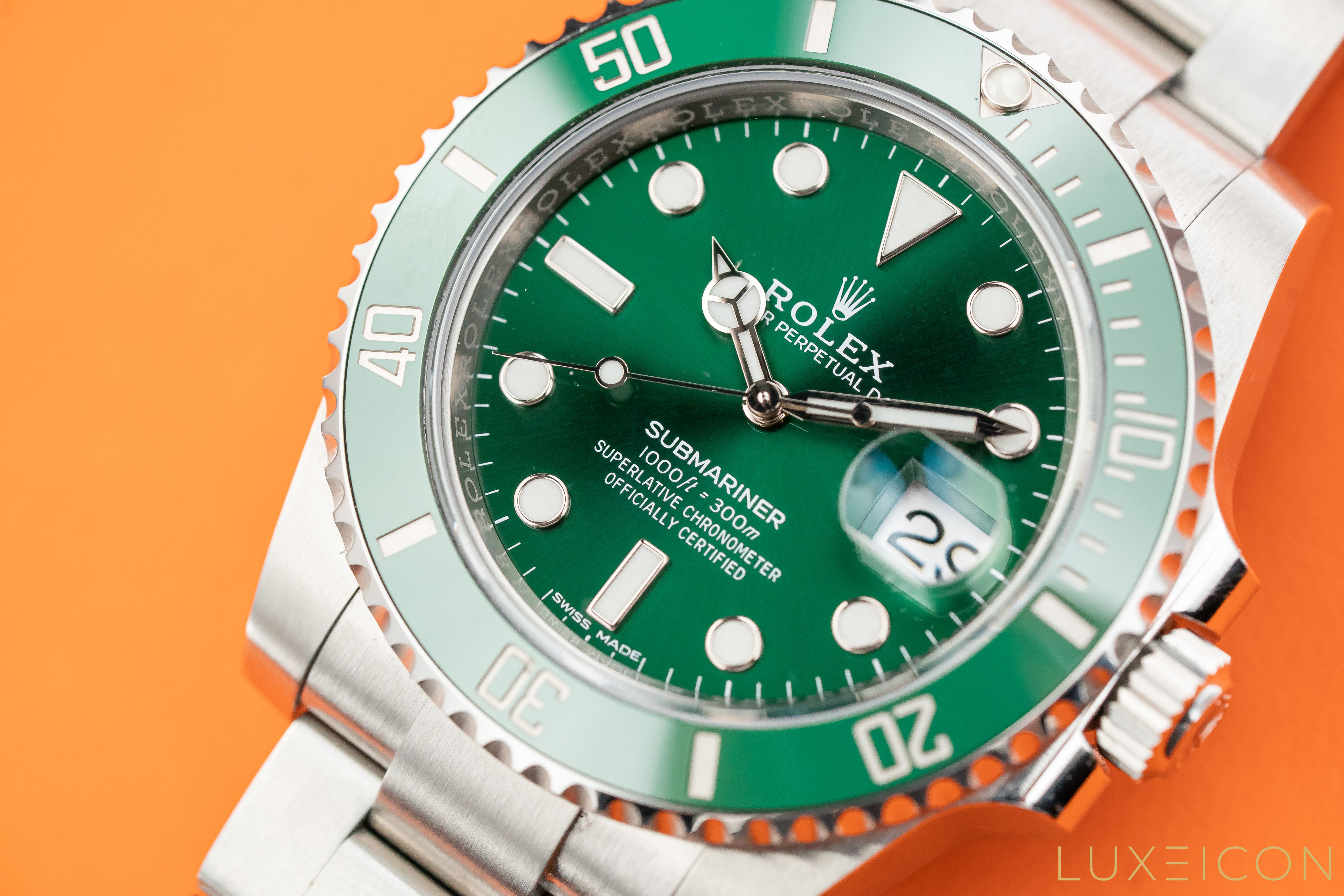 Rolex Submariner Date 116610LV 40mm Hulk Green Dial Oyster Bracelet 2018 Fullset