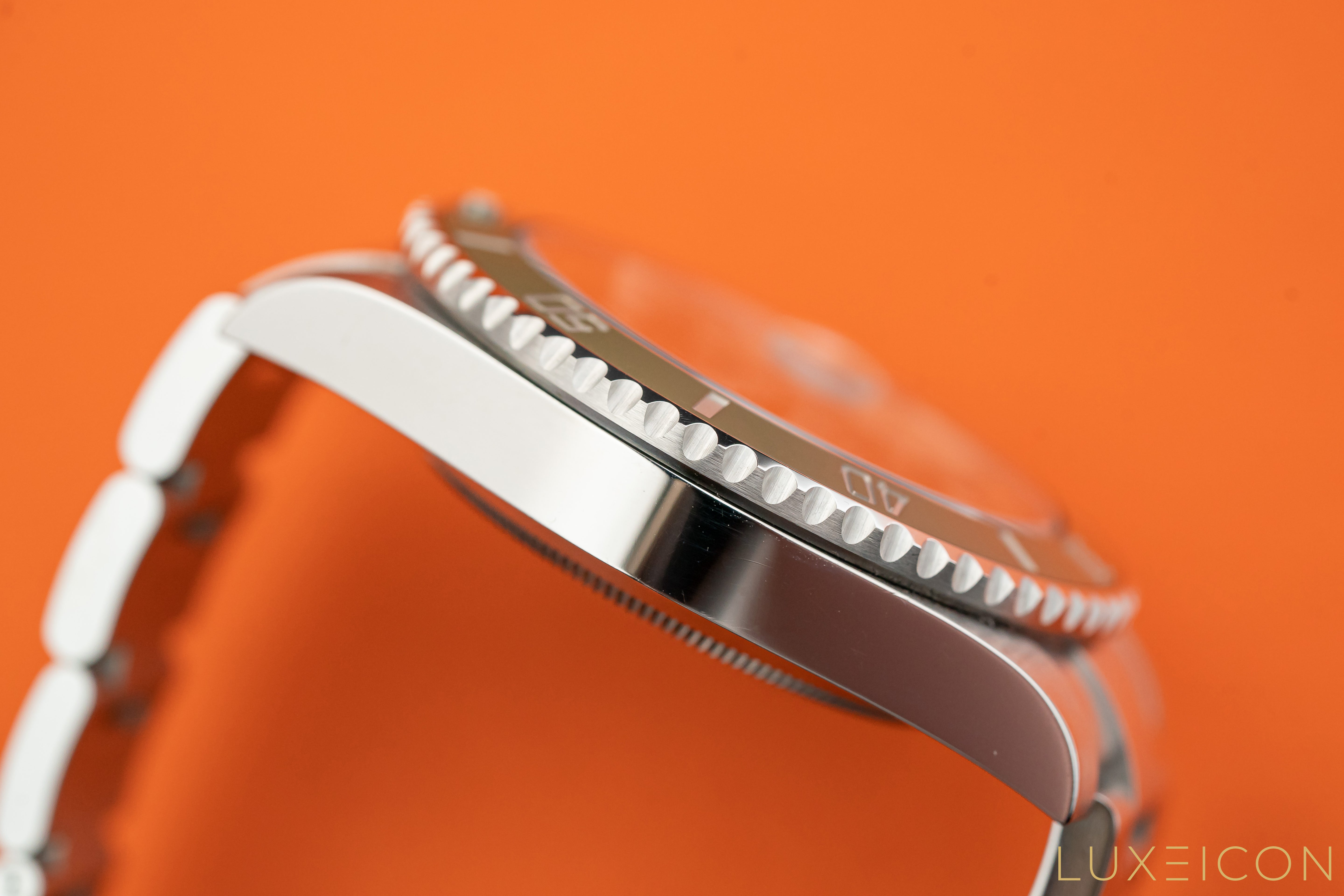 Rolex Submariner Date 116610LV 40mm Hulk Green Dial Oyster Bracelet 2018 Fullset