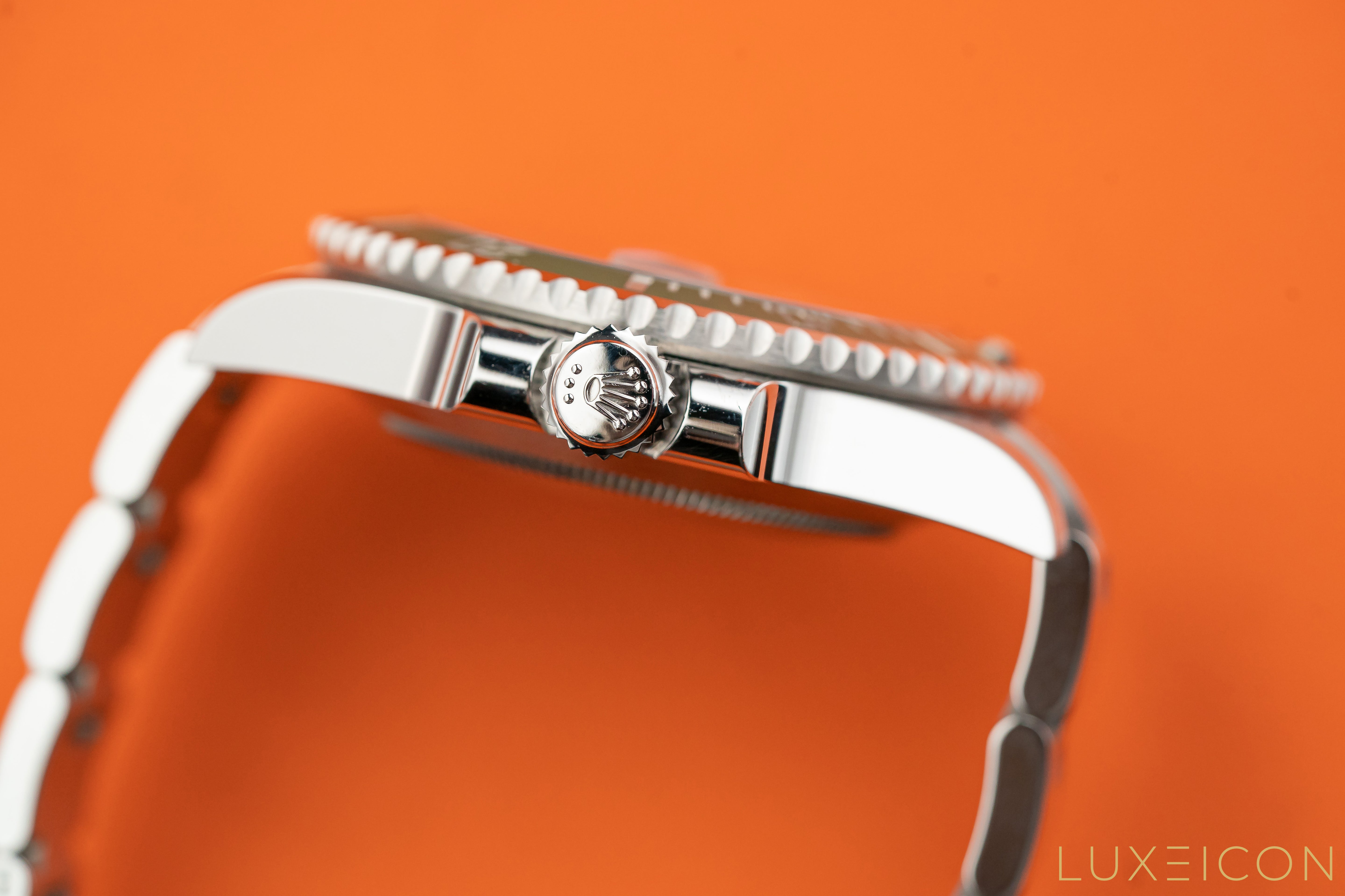 Rolex Submariner Date 116610LV 40mm Hulk Green Dial Oyster Bracelet 2018 Fullset