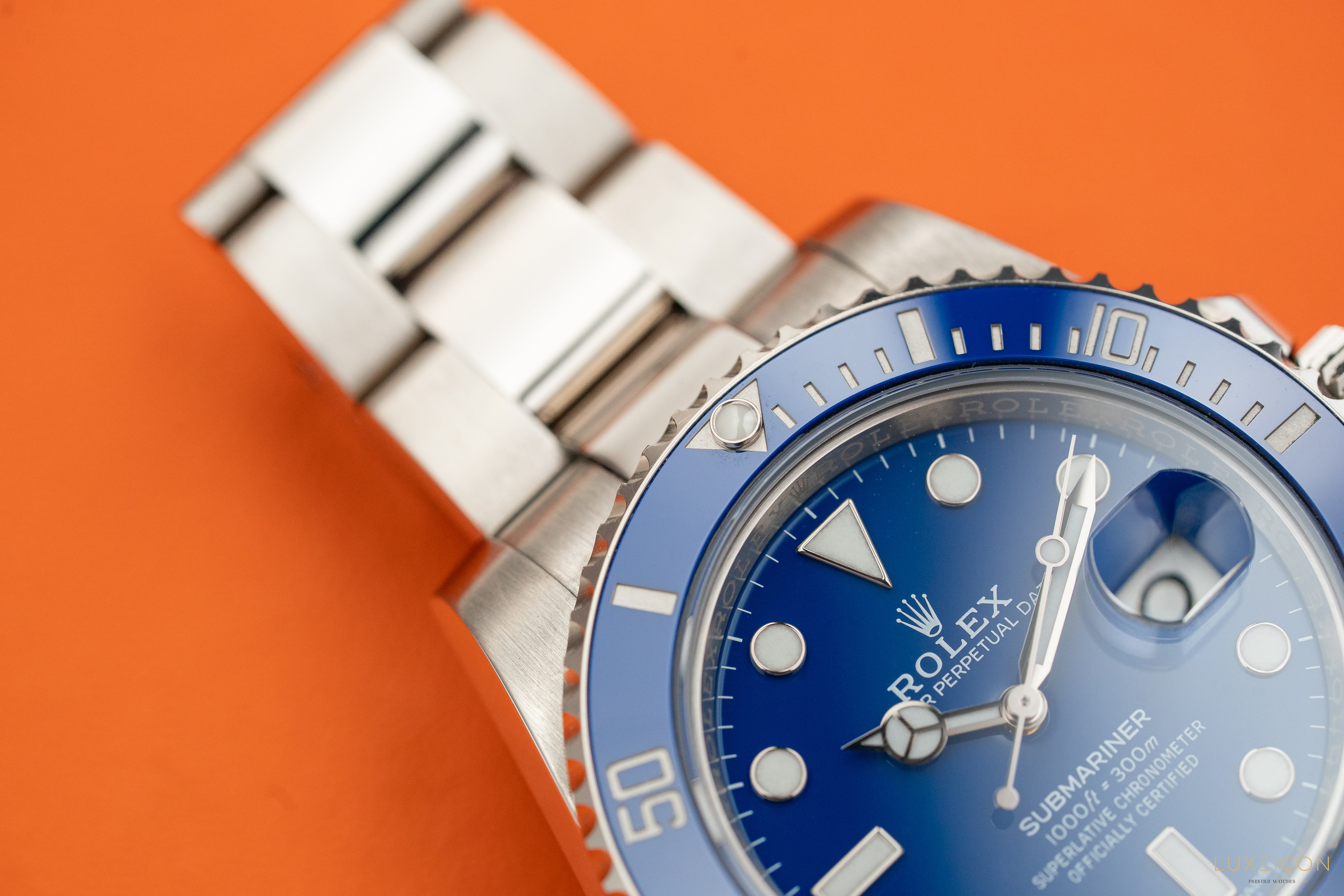 Rolex Submariner Date Smurf 116619LB Submariner 18K White Gold Blue Dial