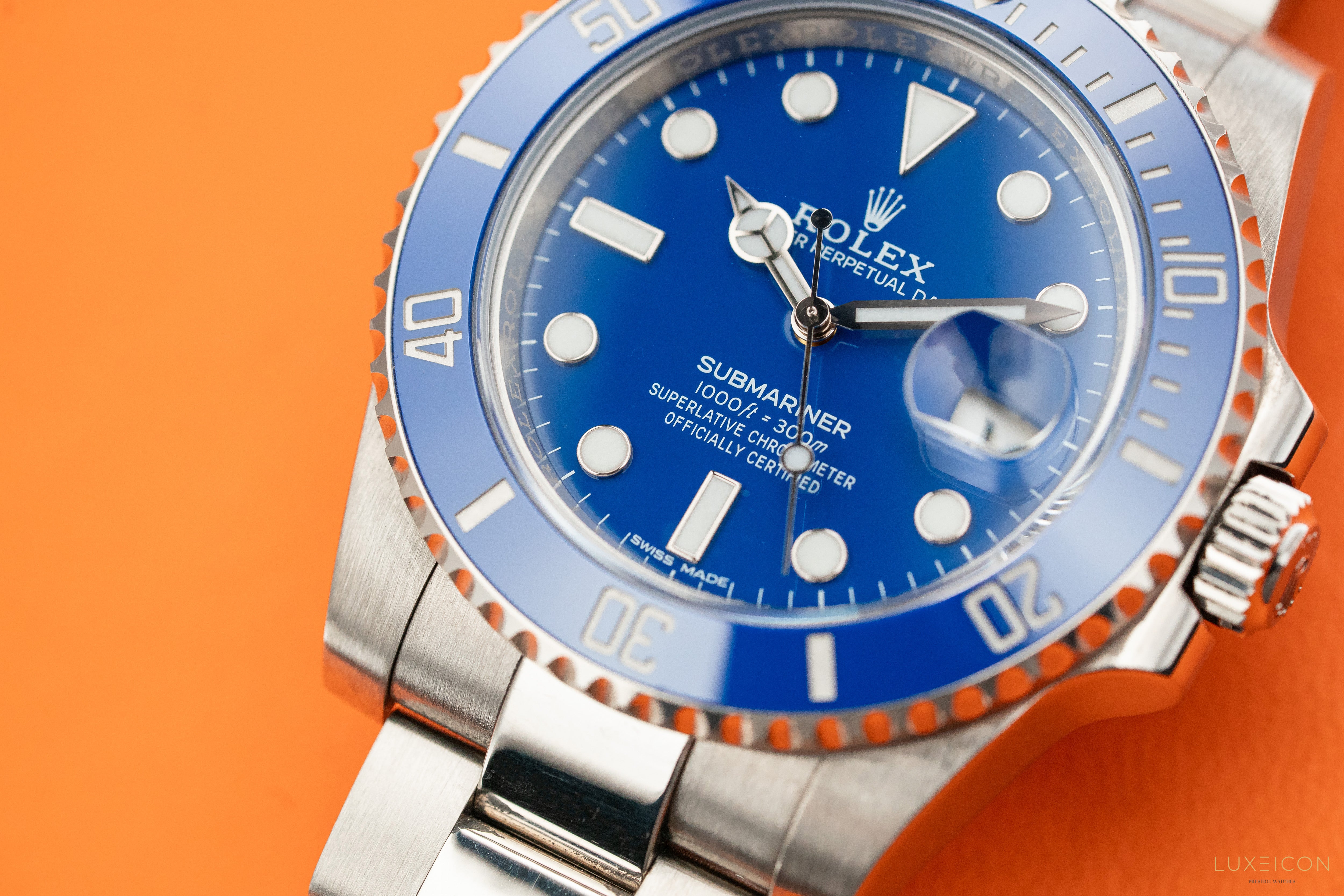 Rolex Submariner Date Smurf 116619LB Submariner 18K White Gold Blue Dial