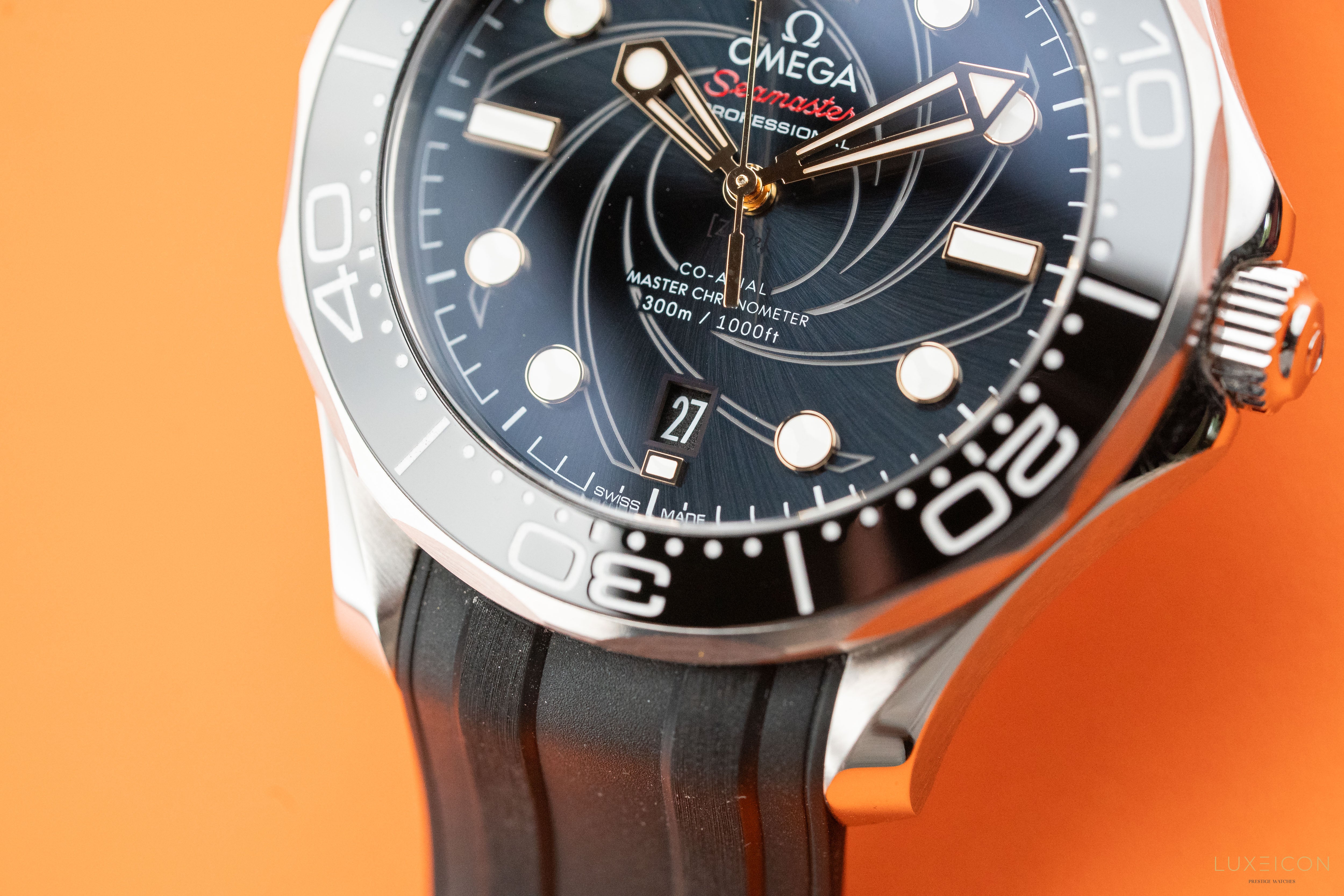 Omega Seamaster Diver 300 M James Bond OHMSS Black Dial 2019 fullset