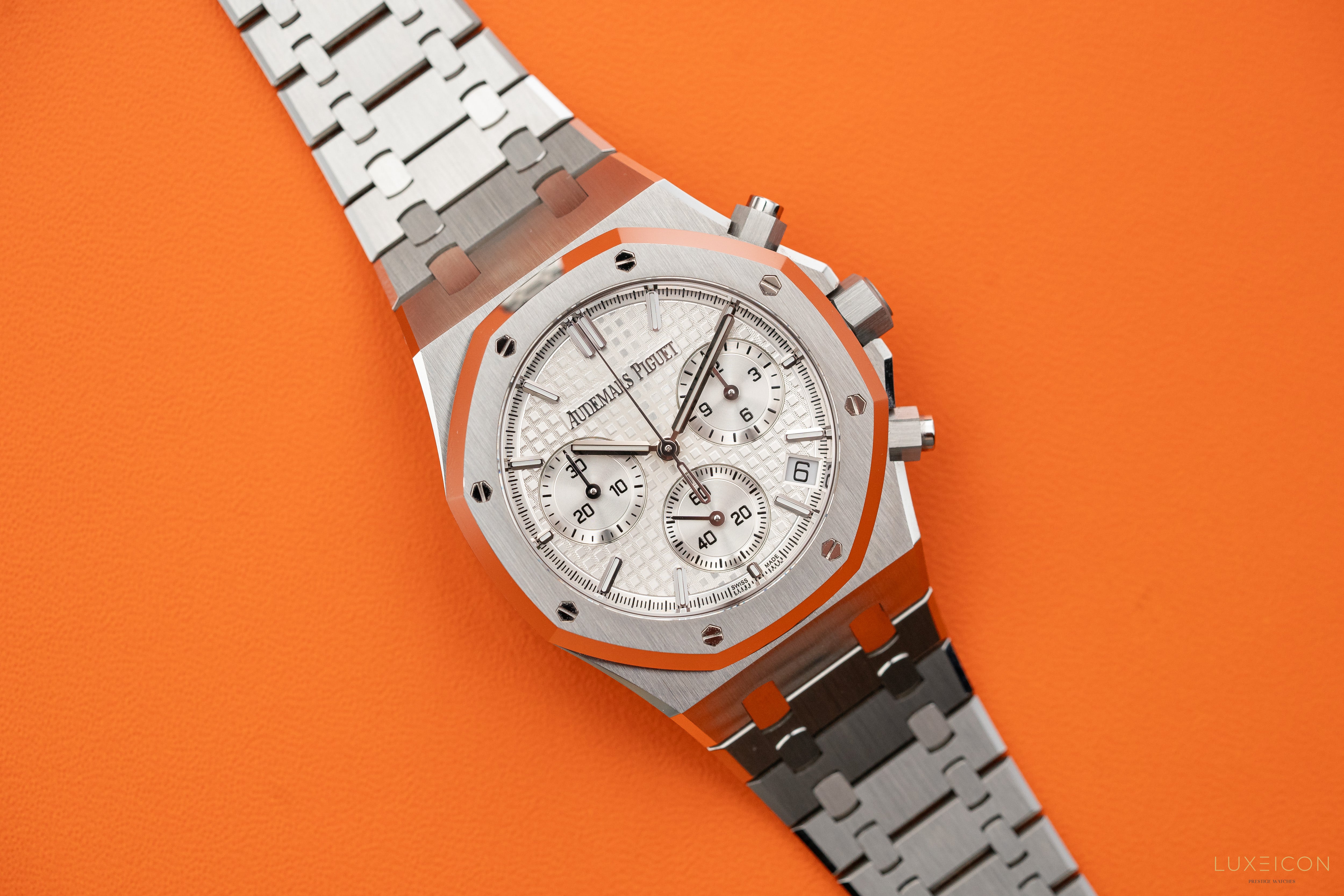 Audemars Piguet Royal Oak Chronograph 50th Anniversary White Dial Royal 26240ST 2023