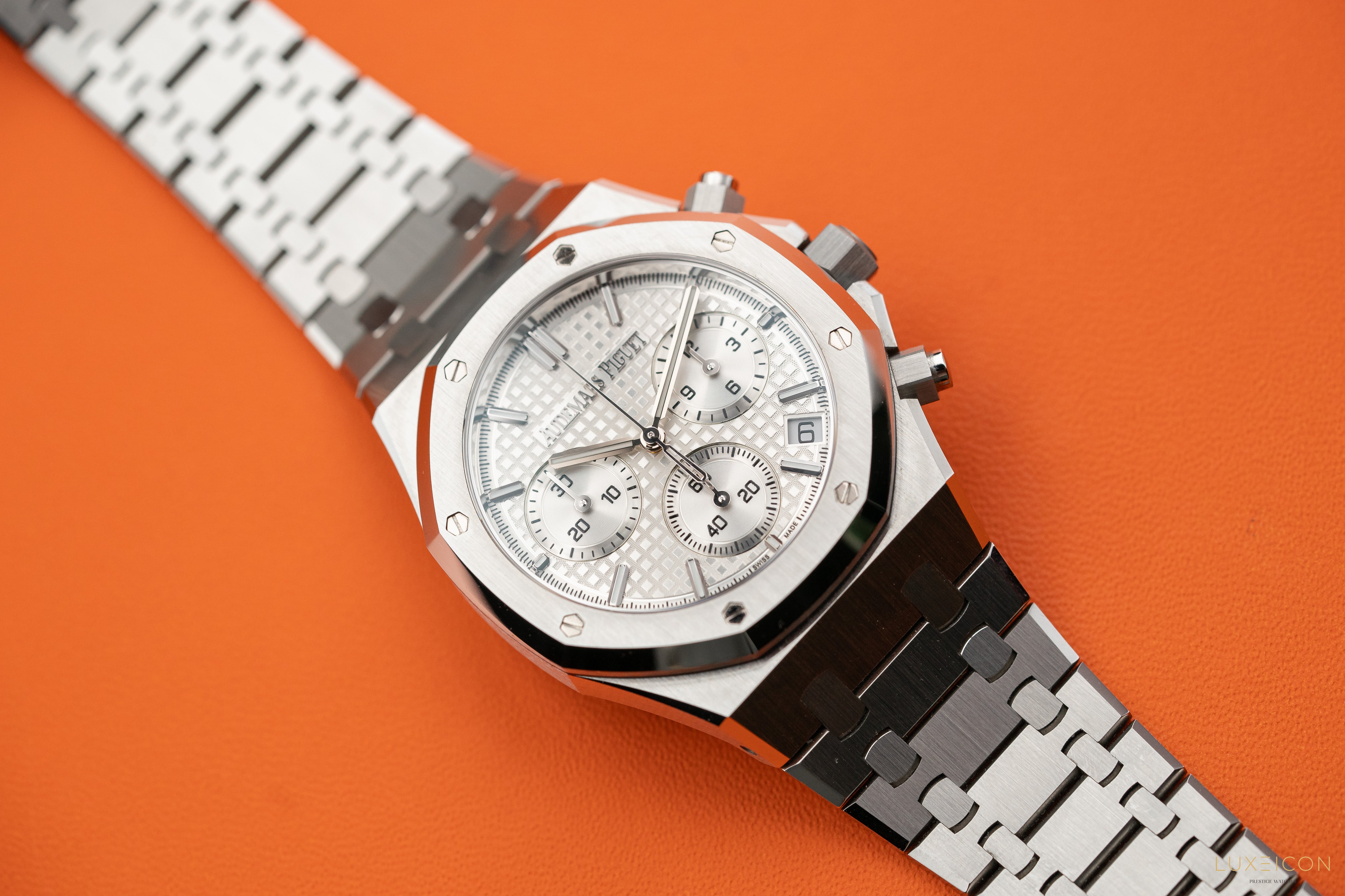 Audemars Piguet Royal Oak Chronograph 50th Anniversary White Dial Royal 26240ST 2023