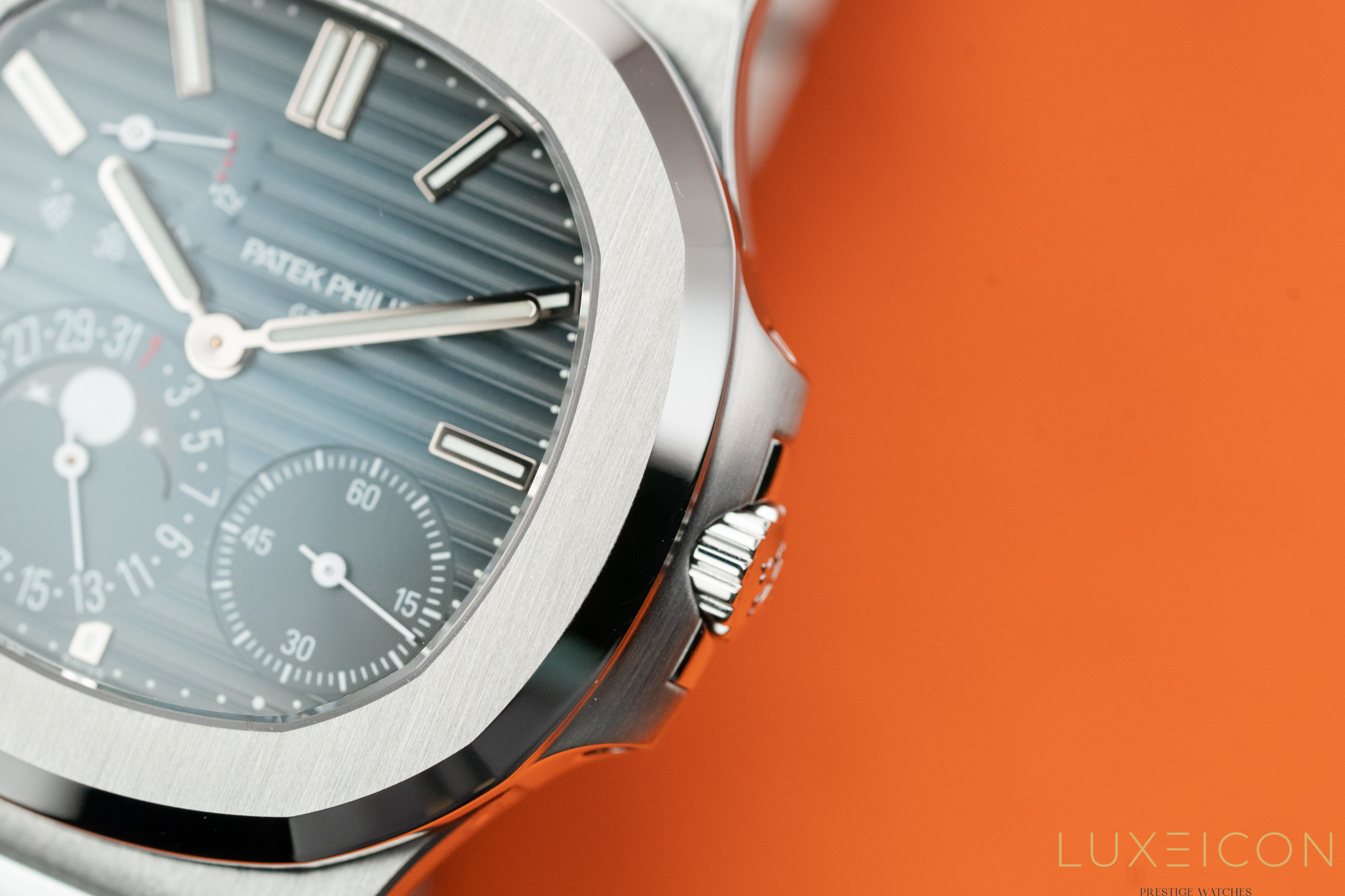 Patek Philippe Nautilus 5712/1A Moon Phase Stainless Steel Blue Dial 2021
