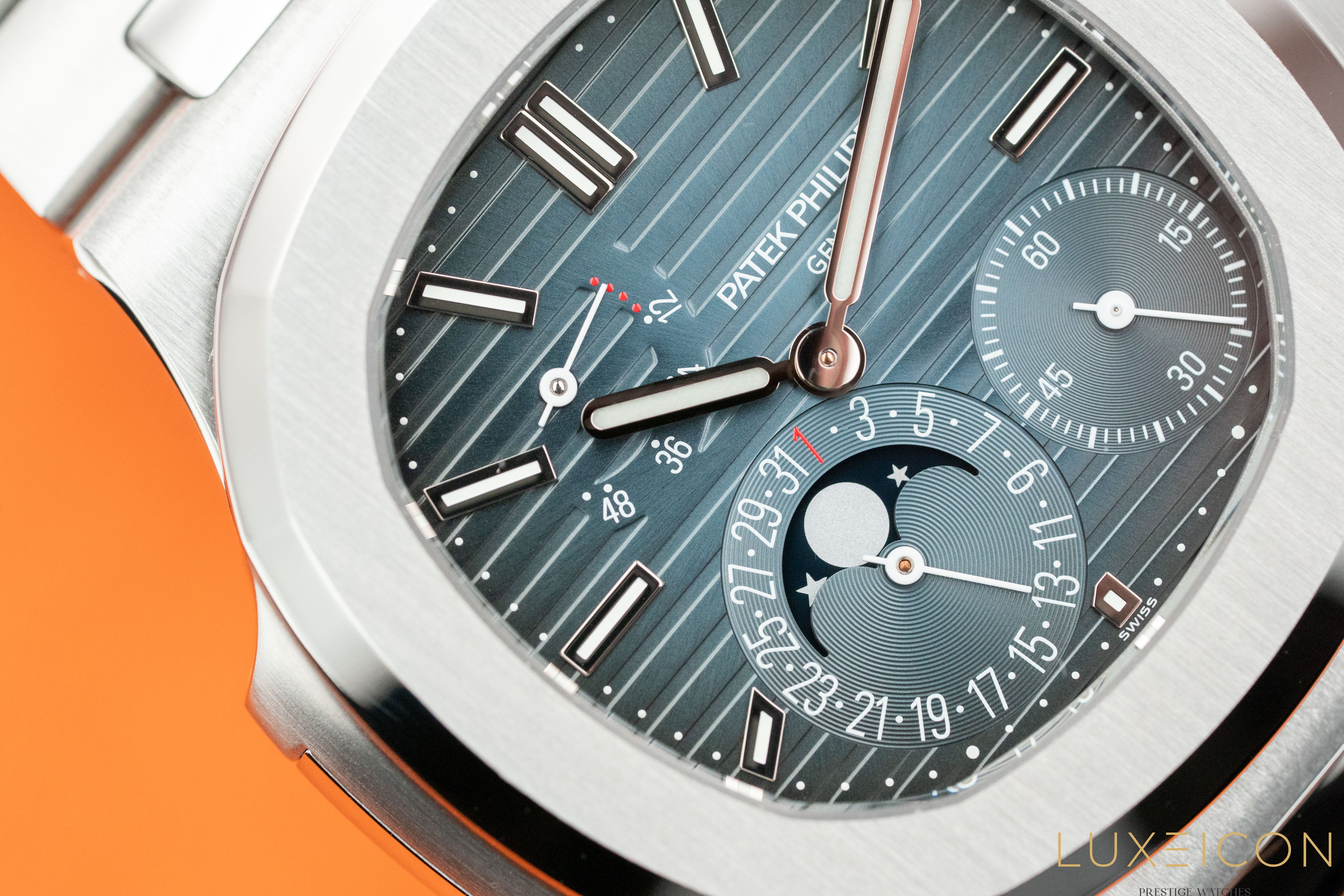 Patek Philippe Nautilus 5712/1A Moon Phase Stainless Steel Blue Dial 2021