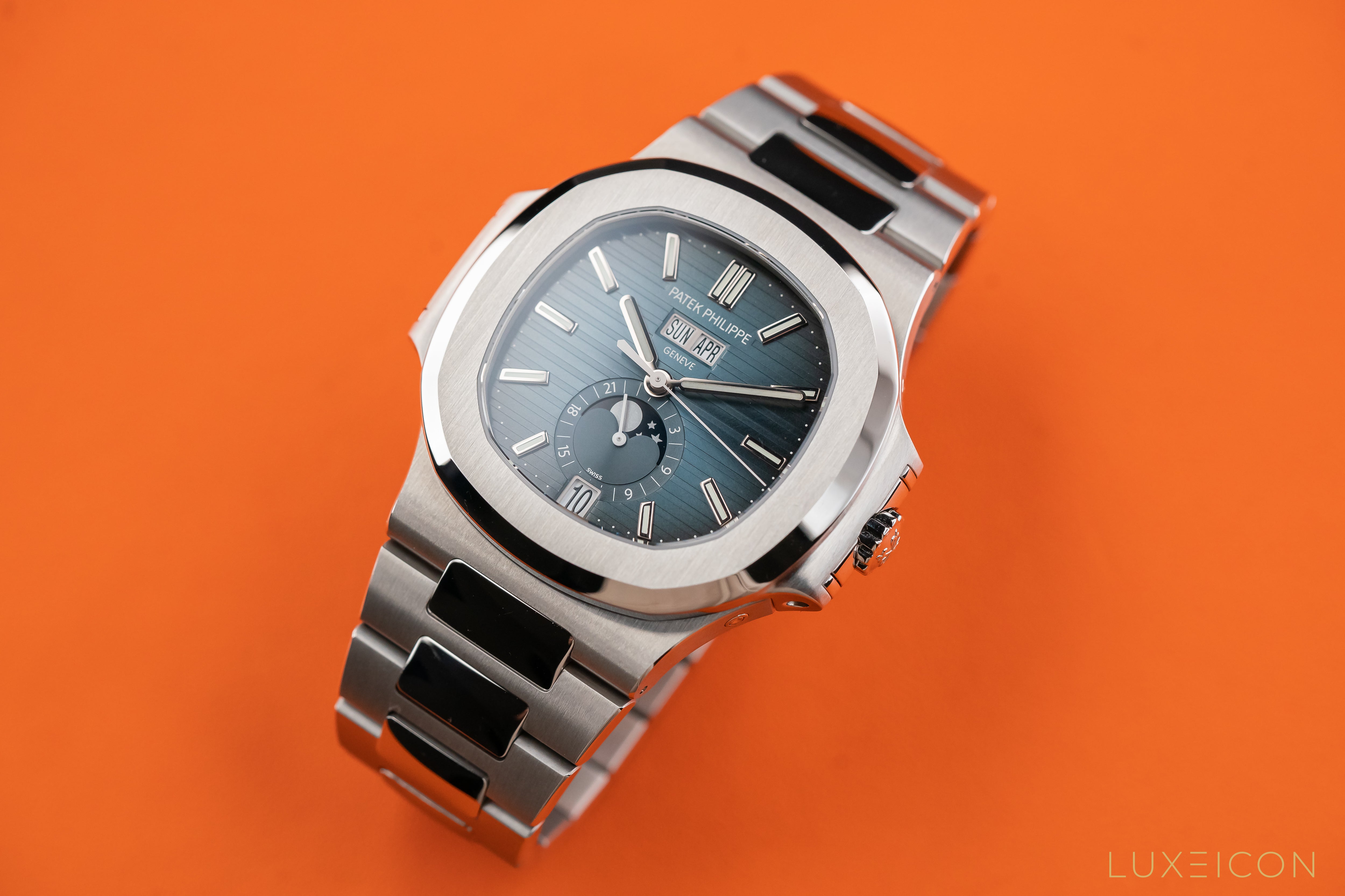 Patek Philippe Nautilus Stainless Steel Blue Dial 40MM Watch 5726/1A-014 2023