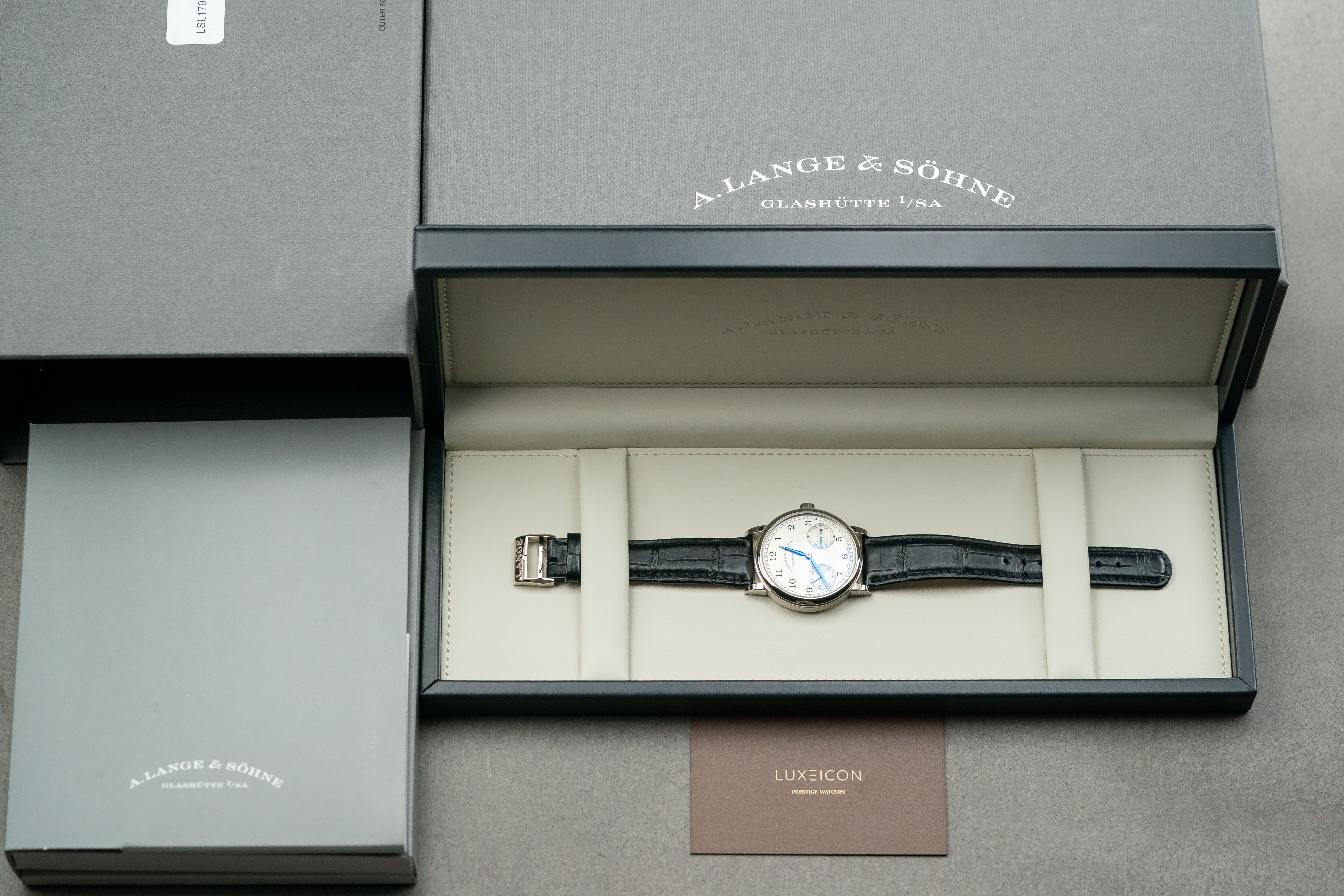 A. Lange & Söhne 1815Up/down 234.026 39MM White Gold 2022