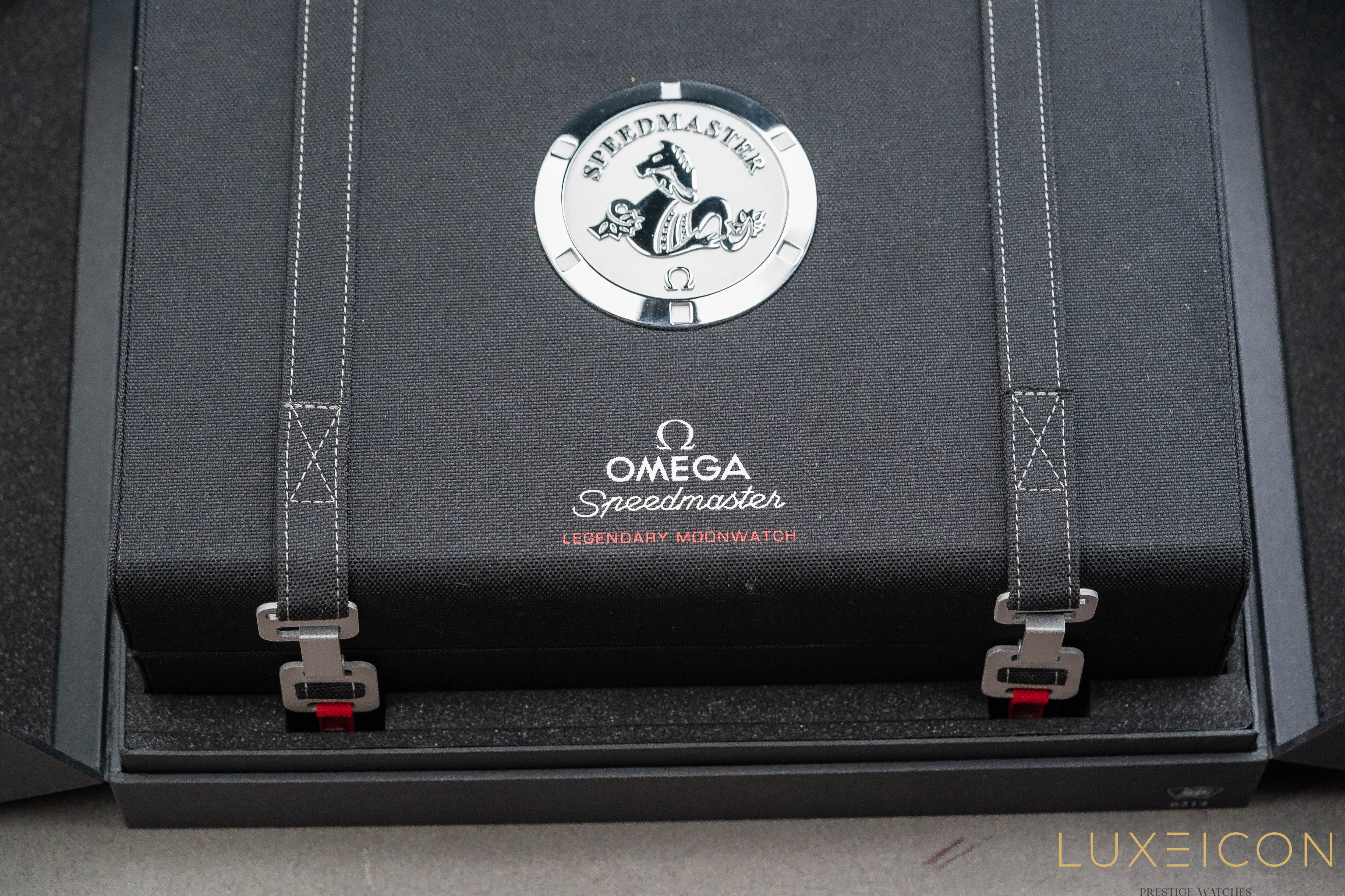 Omega Speedmaster Professional Moonwatch Dark Side Of The Moon 44mm Ceramic 2015