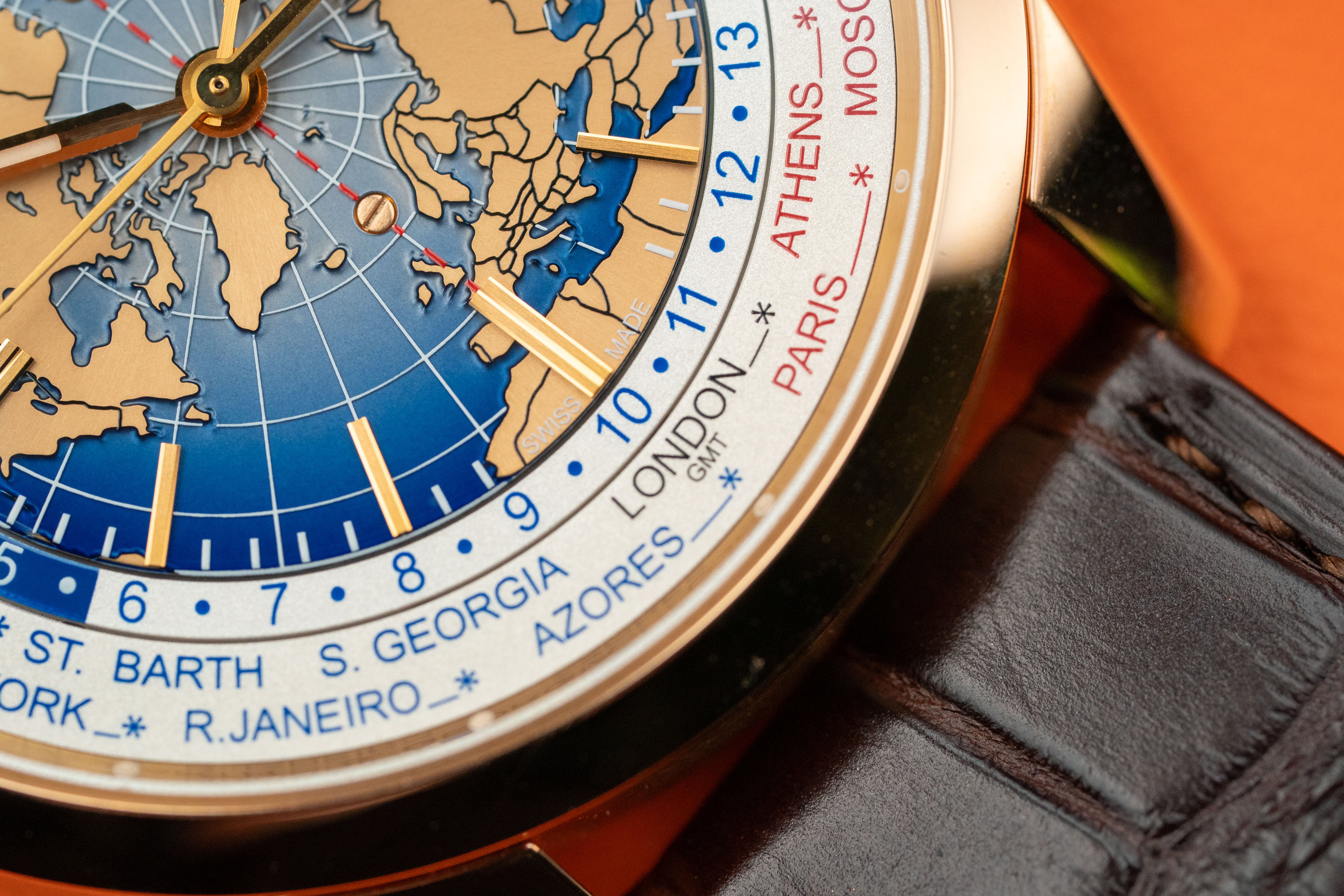 Jaeger-LeCoultre Geophysic Universal Time 18k Rose Gold Q8102520 2024