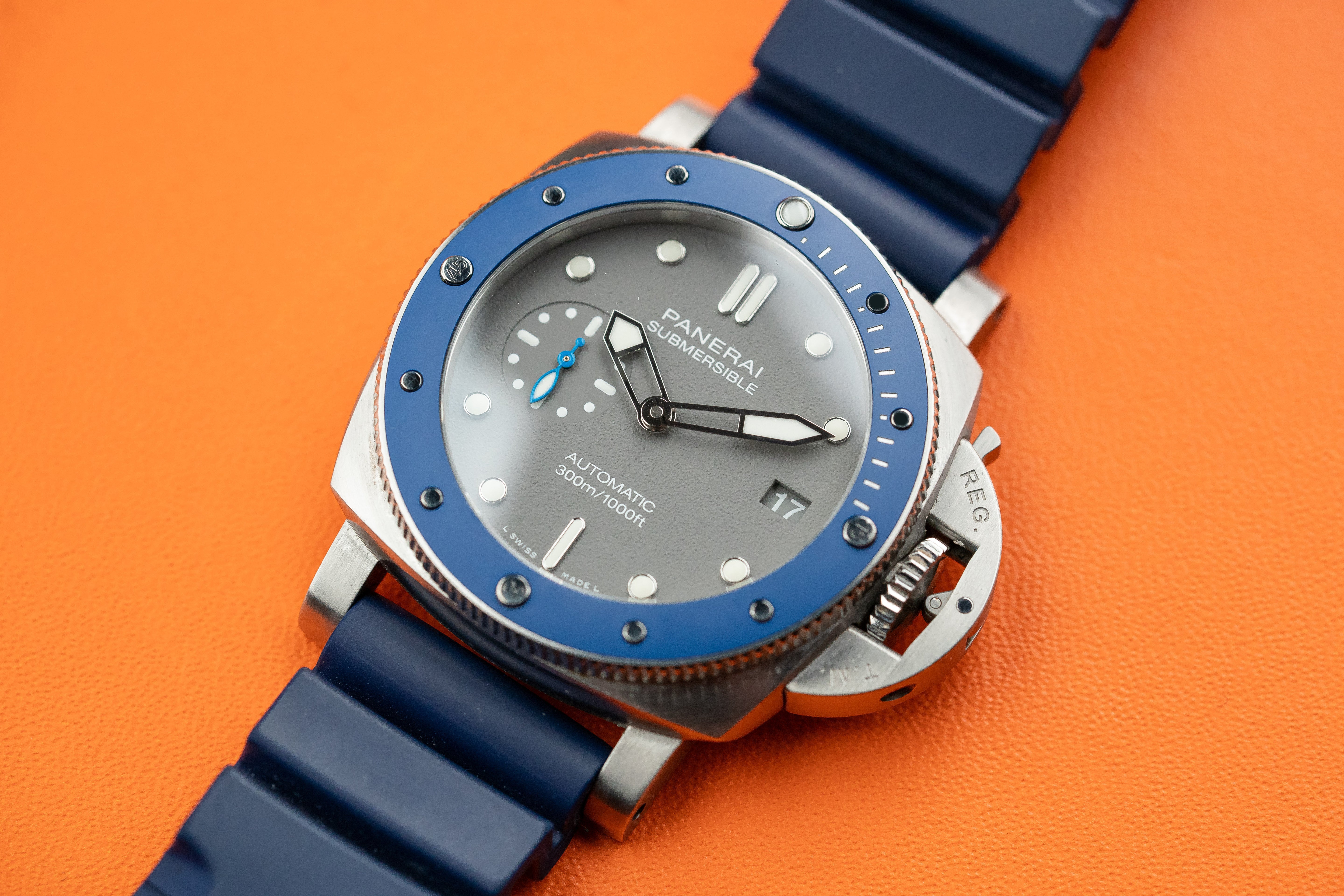 Panerai Luminor Submersible GREY DIAL 42MM 3 Days PAM00959