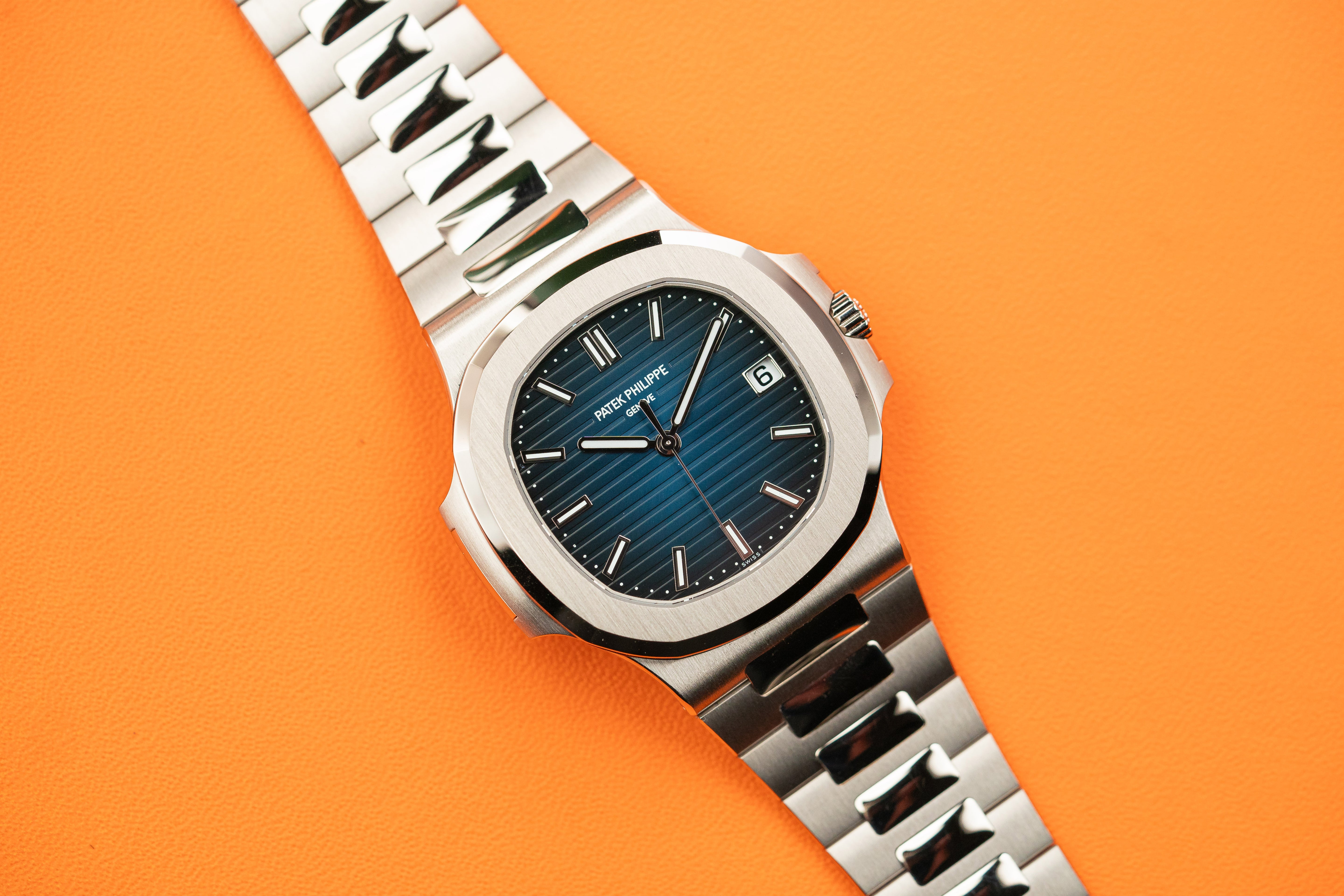 Patek Philippe Nautilus 5811/1G-001 Blue Dial White Gold 41mm 2026