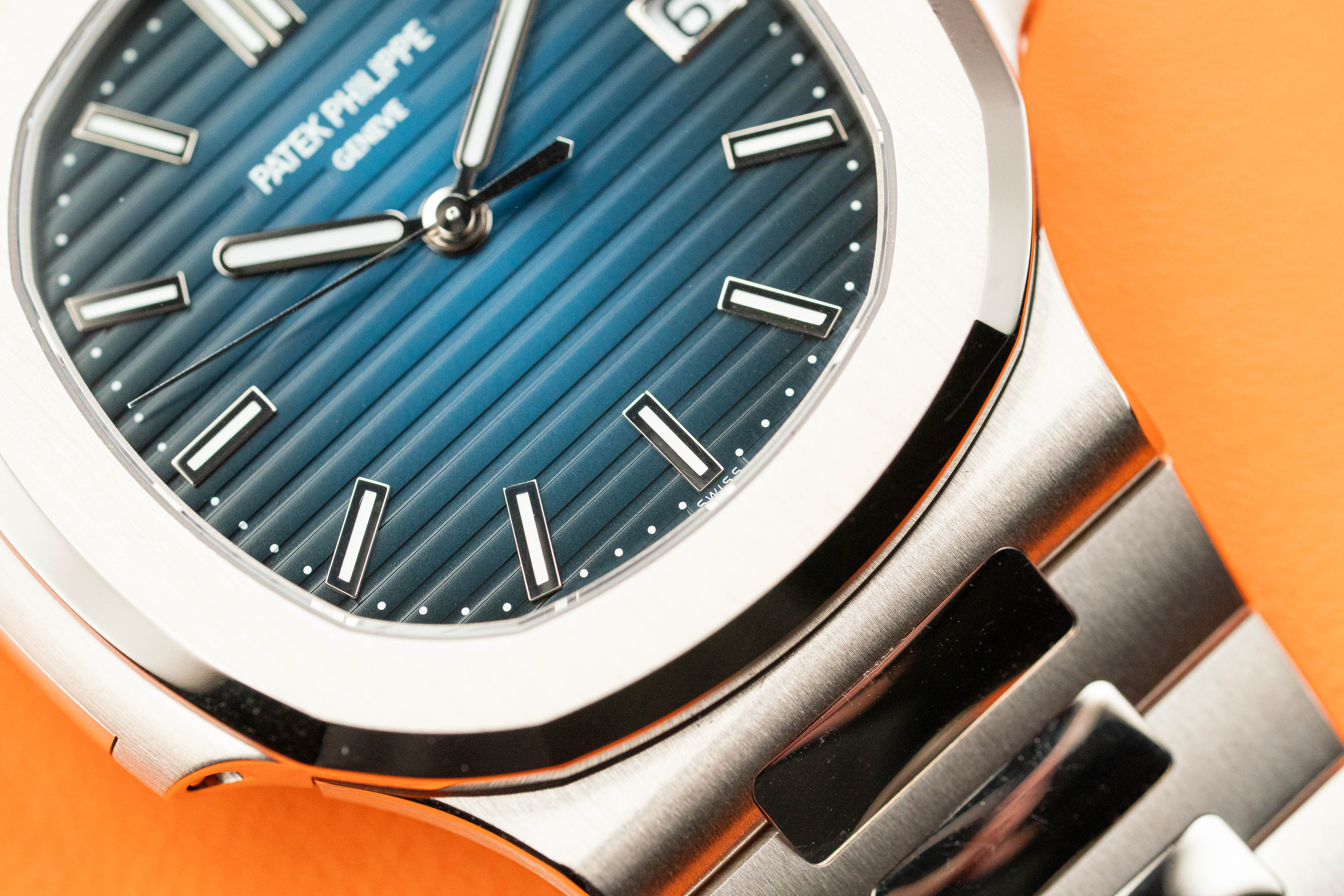 Patek Philippe Nautilus 5811/1G-001 Blue Dial White Gold 41mm 2026