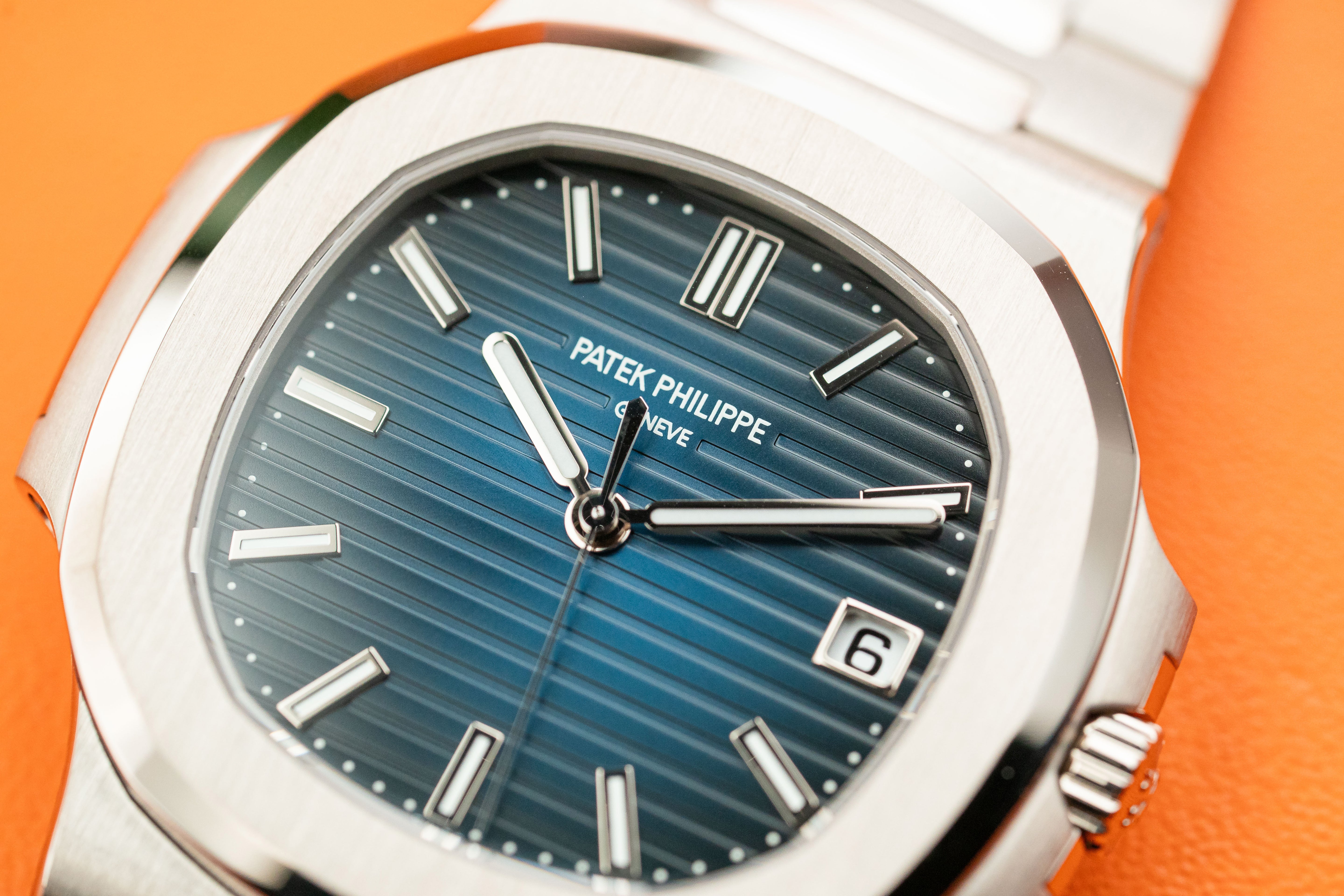 Patek Philippe Nautilus 5811/1G-001 Blue Dial White Gold 41mm 2026